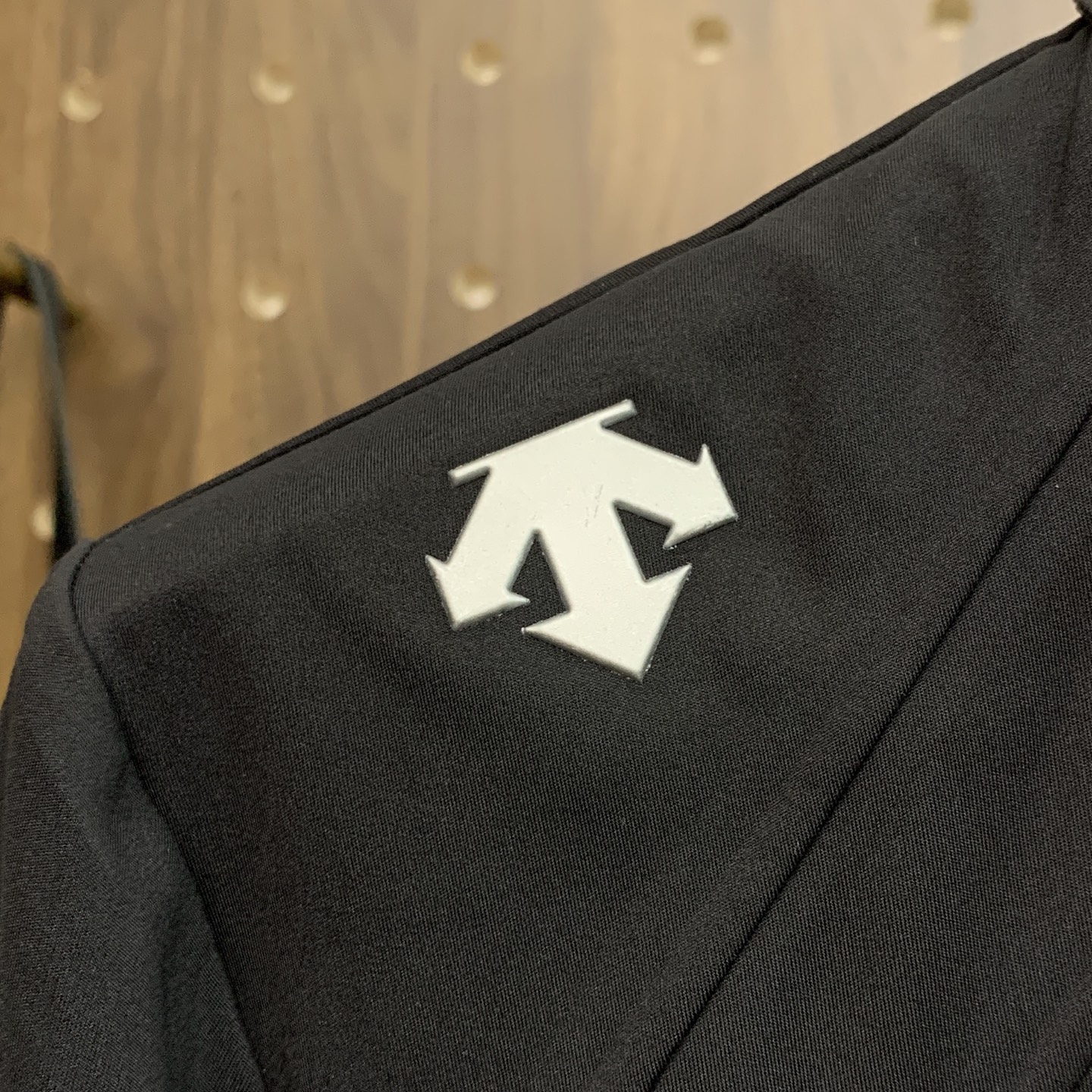 🌾P迪桑特秋冬25SS【新品】新款长袖翻领T恤Polo，最高版本客供定制高端朱地面料简单时尚款，拼色螺纹