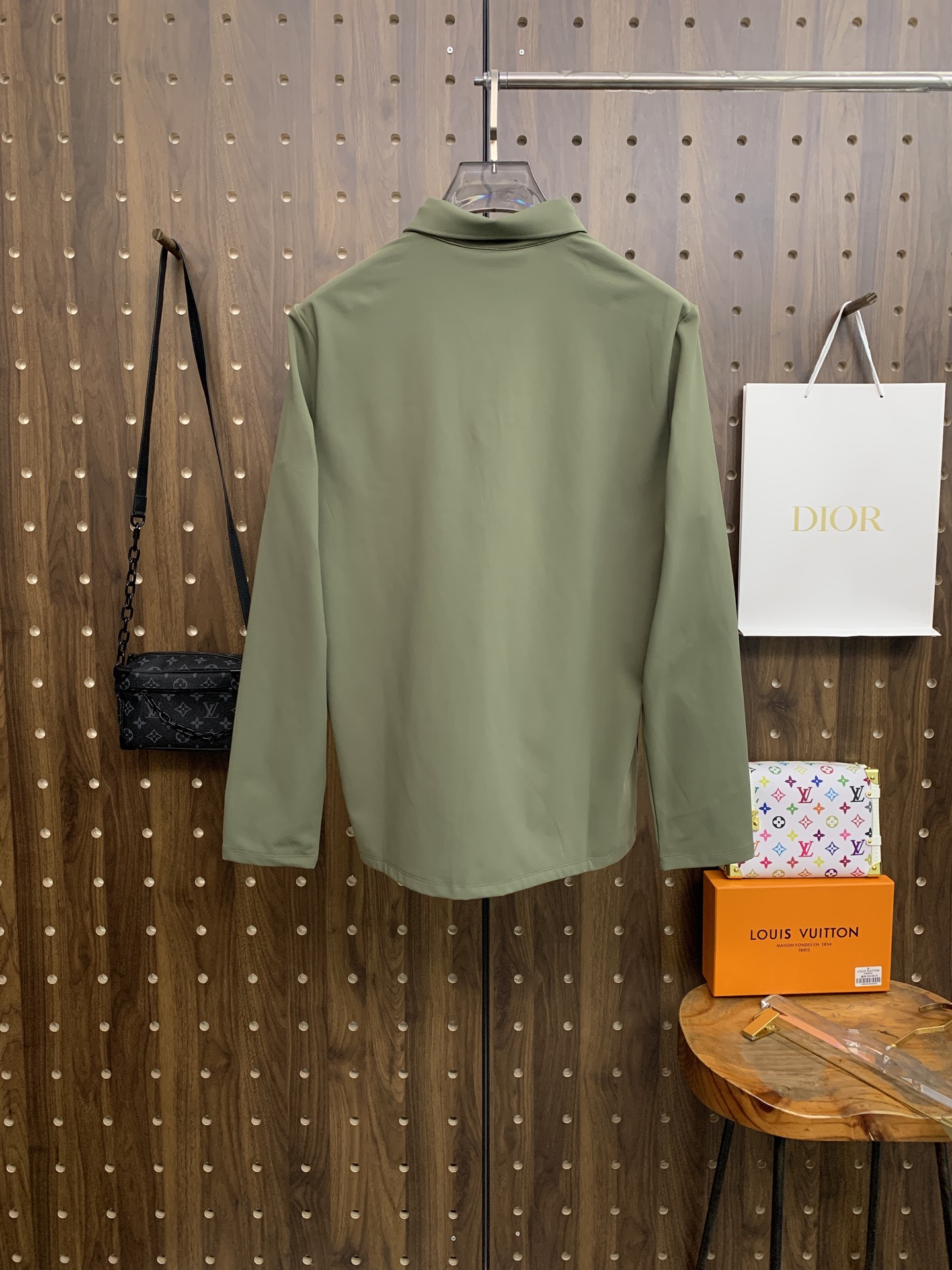 🌾P蒙口秋冬25SS【新品】新款长袖翻领T恤Polo，最高版本客供定制高端朱地面料简单时尚款，拼色螺纹超