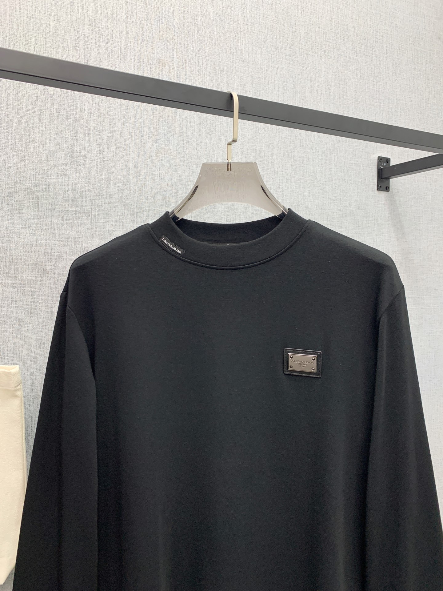 P杜嘉班纳25ss秋季【新品】新款贸易订单圆领长袖打底衫！长袖T恤网红款！上身舒适透气，不僵硬，整体有着