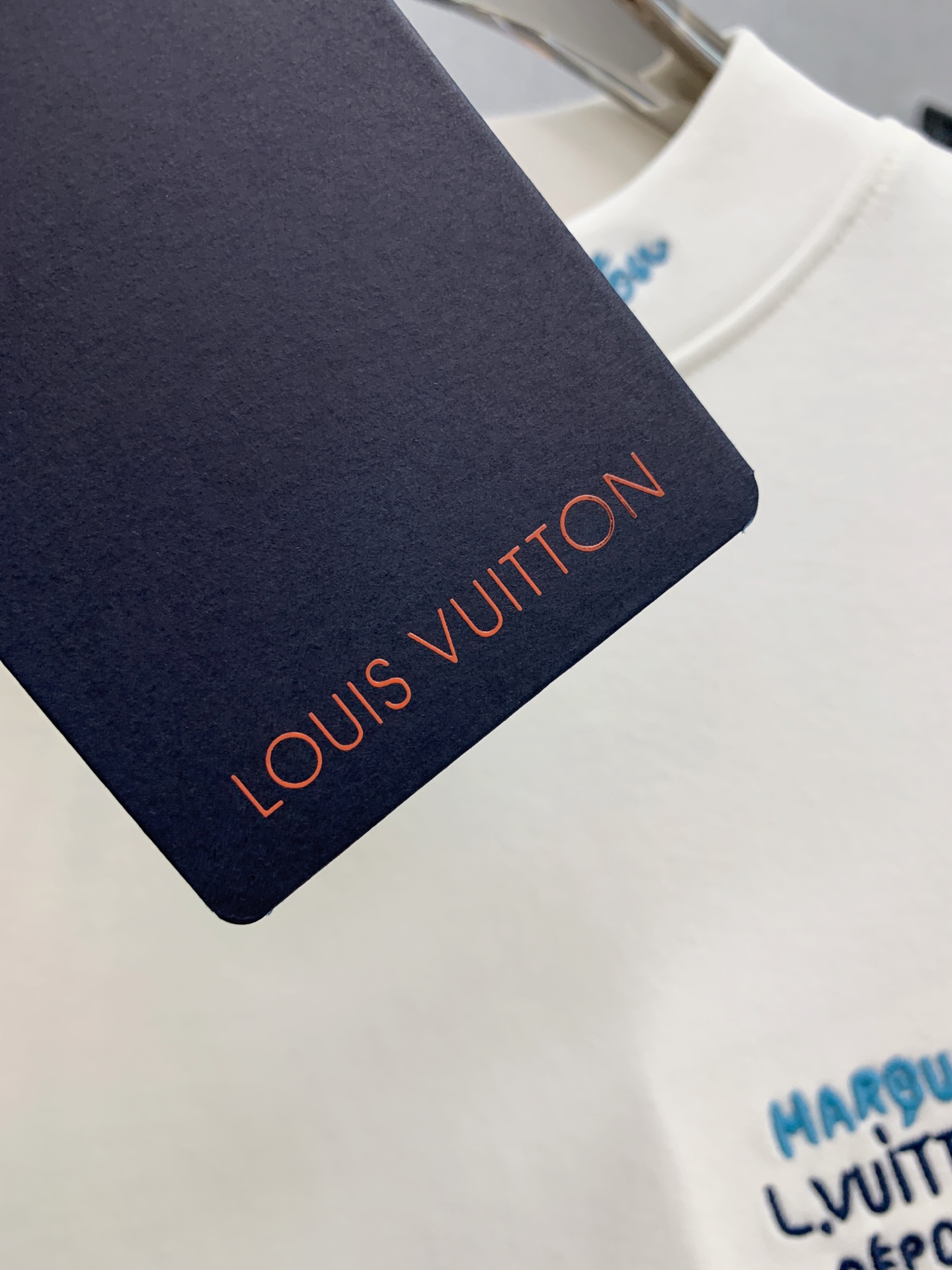 PLV 25ss秋季【新品】新款贸易订单圆领长袖打底衫！长袖T恤网红款！上身舒适透气，不僵硬，整体有着丰