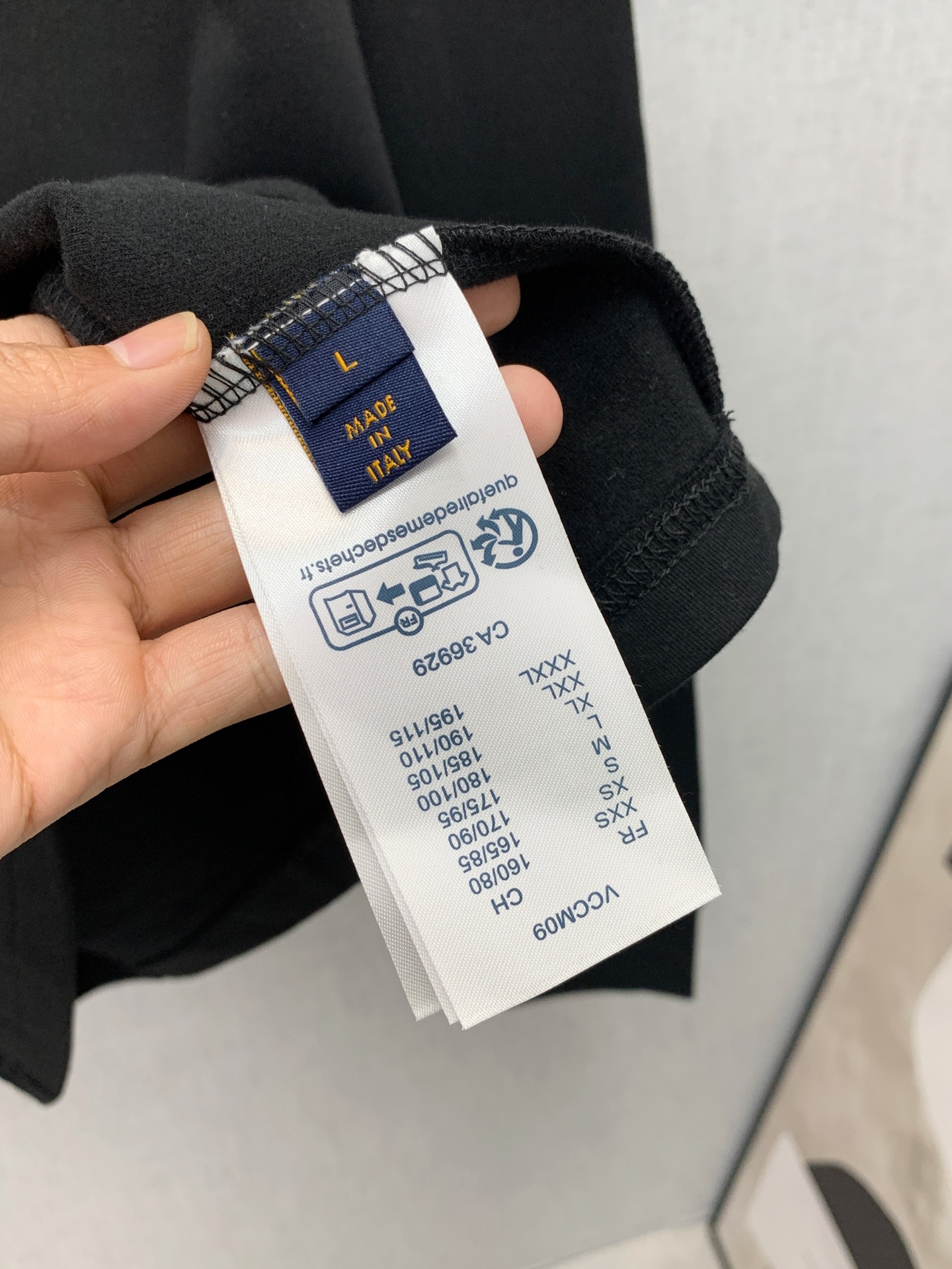 PLV 25ss秋季【新品】新款贸易订单圆领长袖打底衫！长袖T恤网红款！上身舒适透气，不僵硬，整体有着丰