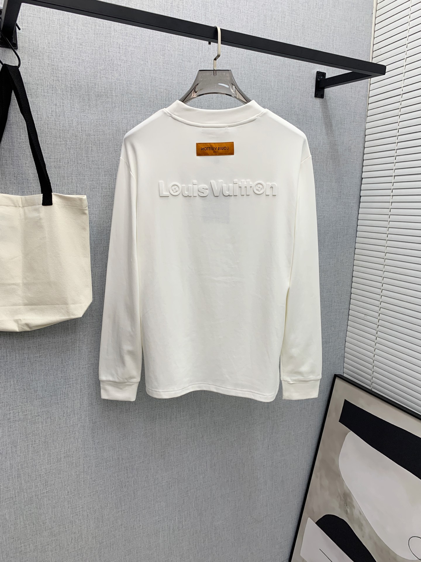 PLV25ss秋季【新品】新款贸易订单圆领长袖打底衫！长袖T恤网红款！上身舒适透气，不僵硬，整体有着丰富