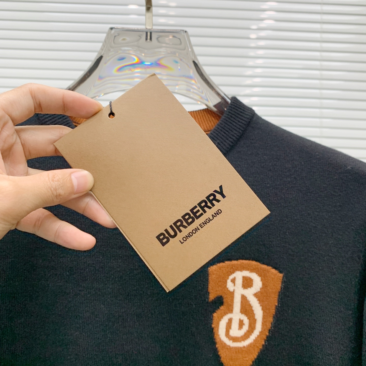 P巴宝莉25ss秋冬【新品】毛衣专供狠货，进口原版科技羊毛精纺！精细针织一体，色彩混织纯手工技艺呈现 档