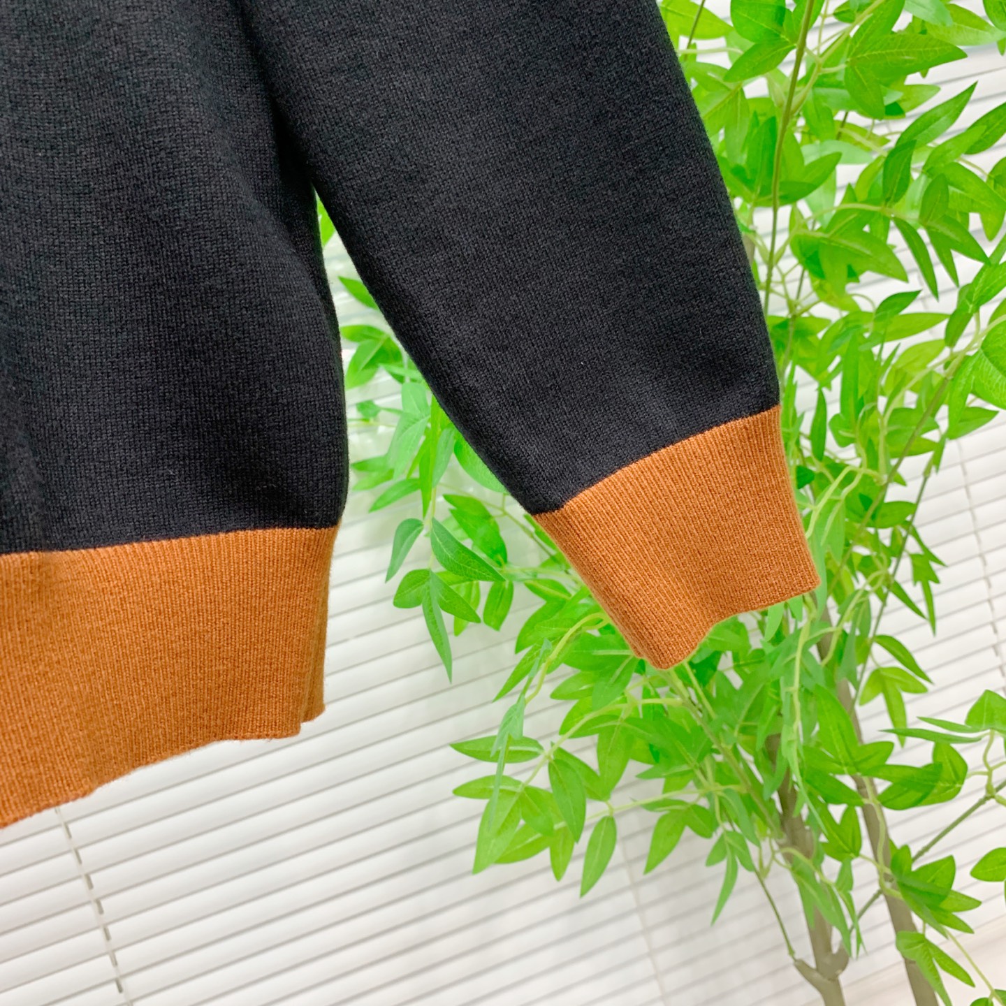 P巴宝莉25ss秋冬【新品】毛衣专供狠货，进口原版科技羊毛精纺！精细针织一体，色彩混织纯手工技艺呈现 档