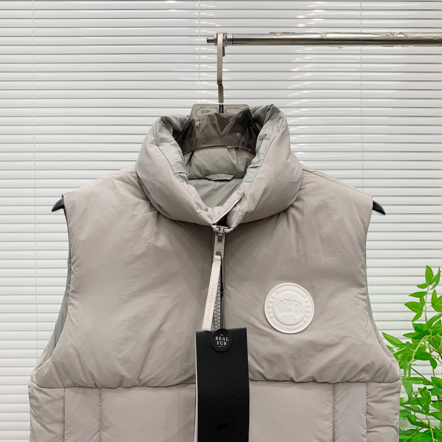 P 加拿大鹅 Canada Goose 秋冬新款羽绒马甲 搭配毛衣 卫衣 保暖同时毫无束缚感采用国标95