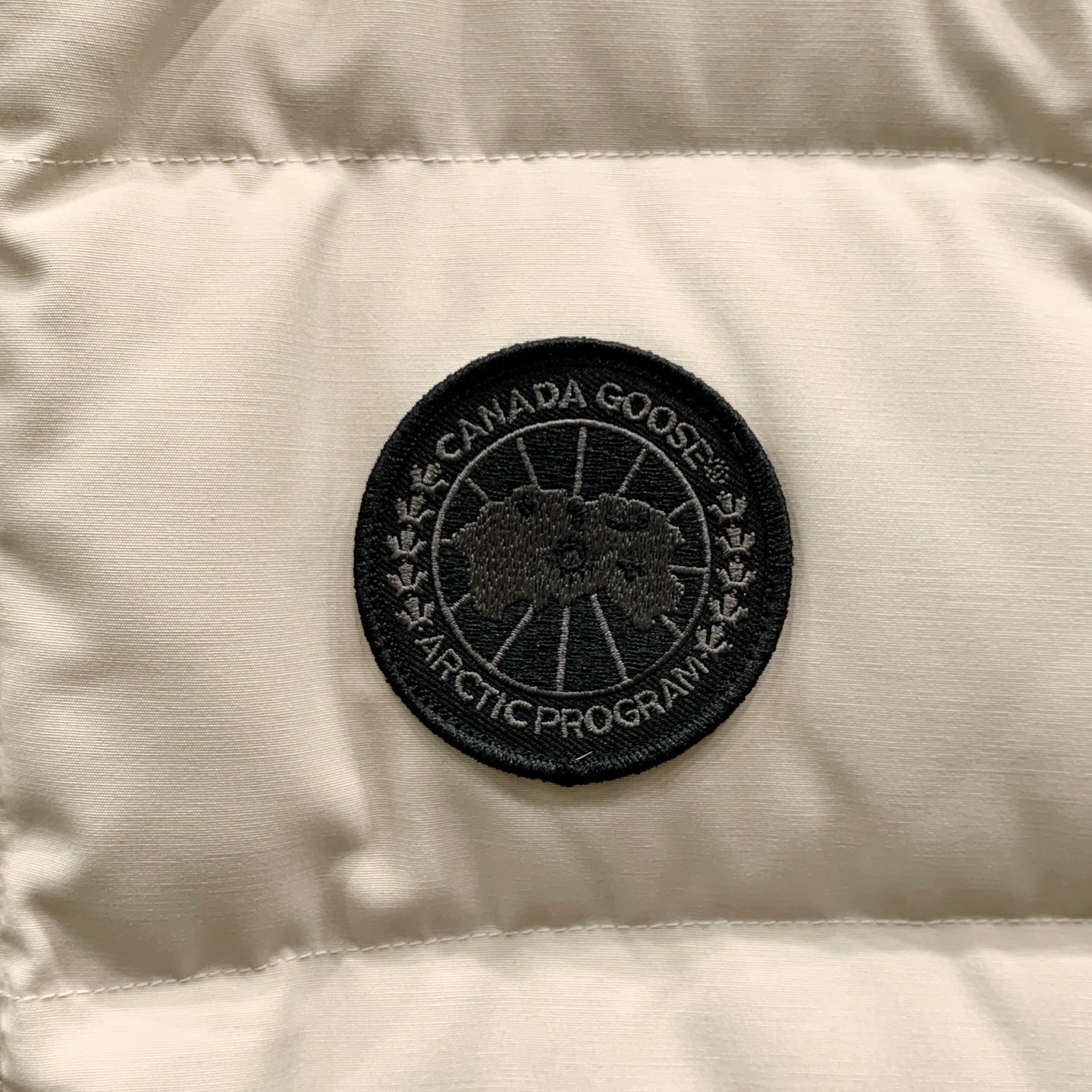 PCanada Goose加拿大鹅男女同款羽绒马甲➖ 正品同步防伪芯片感应！➖ 进口百灵达绣花机定制万针