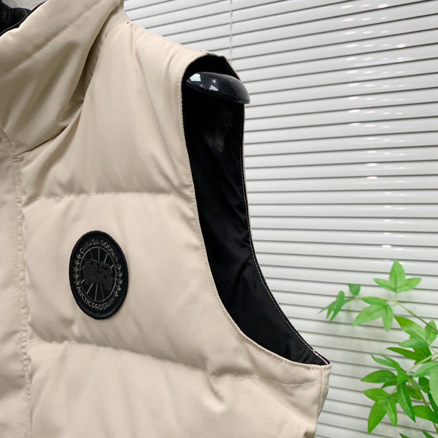PCanada Goose加拿大鹅男女同款羽绒马甲➖ 正品同步防伪芯片感应！➖ 进口百灵达绣花机定制万针
