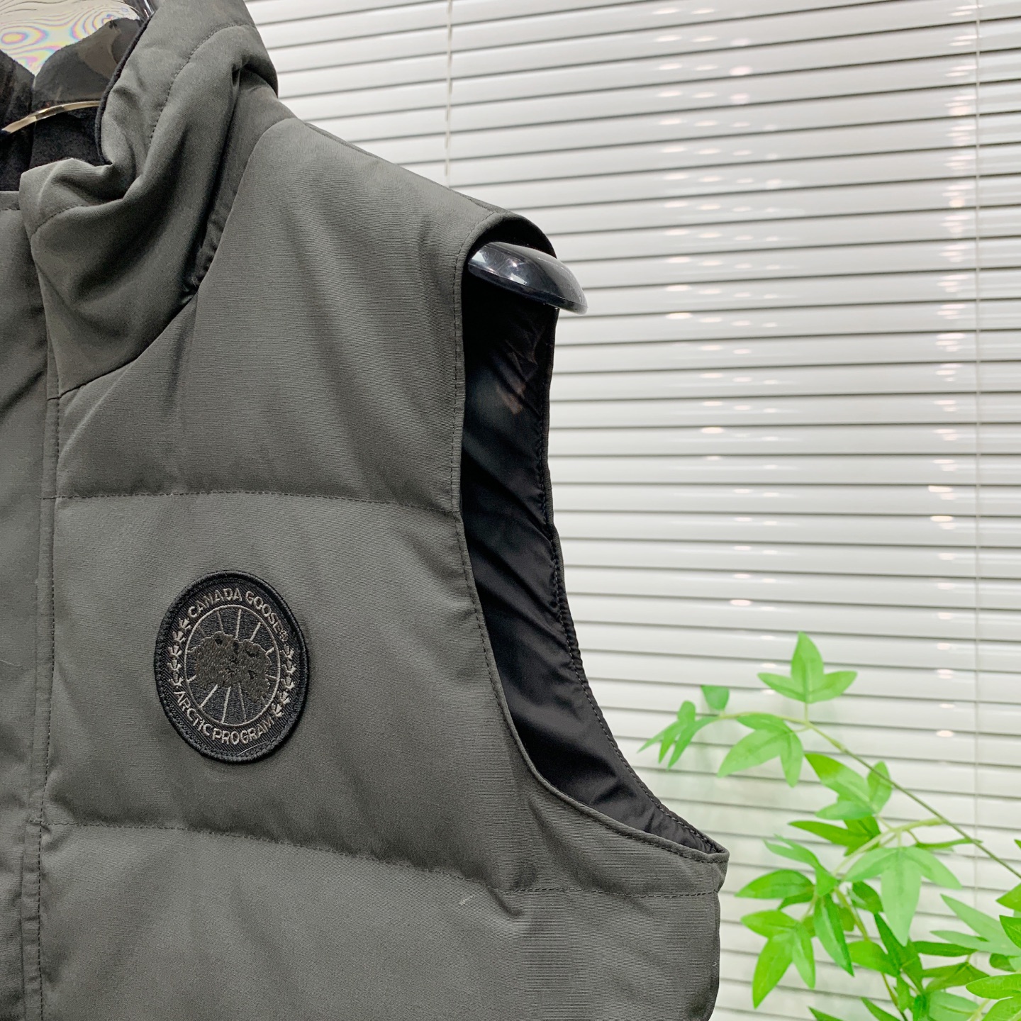 PCanada Goose加拿大鹅男女同款羽绒马甲➖ 正品同步防伪芯片感应！➖ 进口百灵达绣花机定制万针