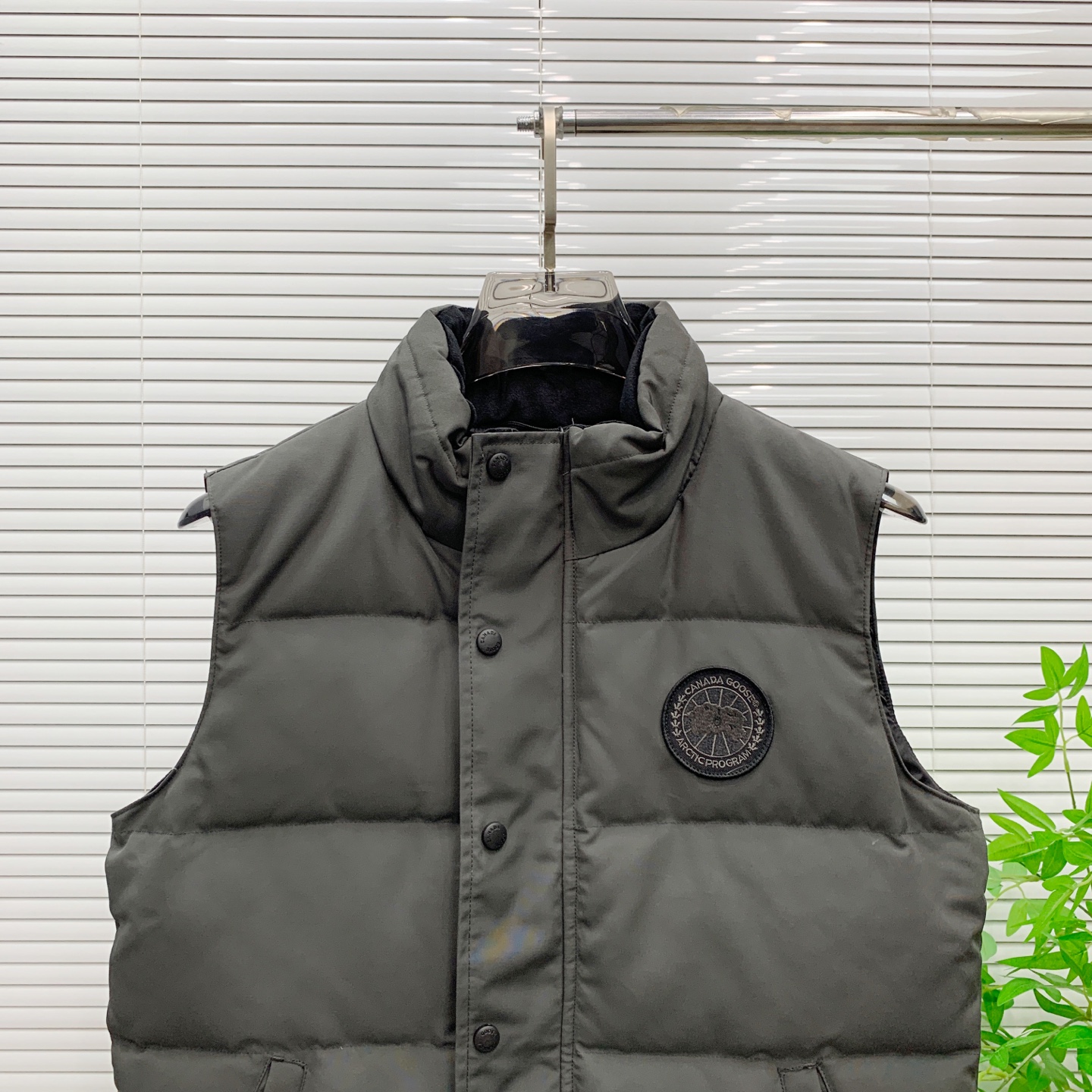 PCanada Goose加拿大鹅男女同款羽绒马甲➖ 正品同步防伪芯片感应！➖ 进口百灵达绣花机定制万针