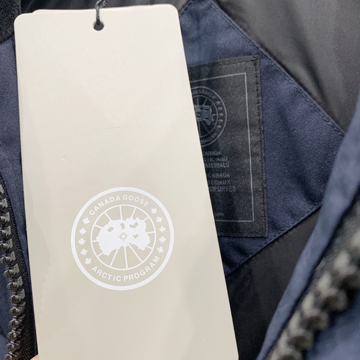 PCanada Goose加拿大鹅男女同款羽绒马甲➖ 正品同步防伪芯片感应！➖ 进口百灵达绣花机定制万针