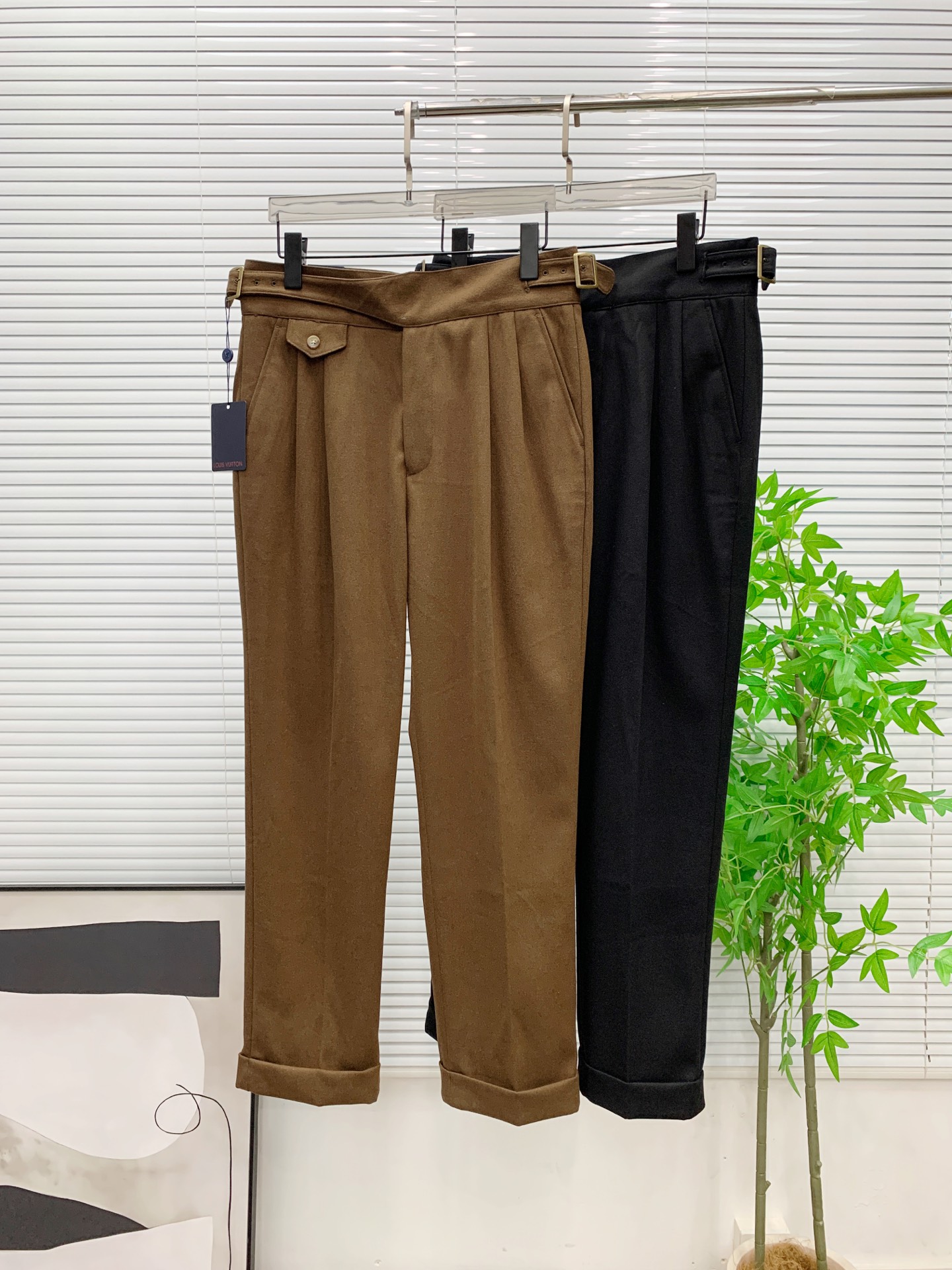 PLV🔥🔥毛呢西裤2025ss秋冬【新品】官网同步有售，男士高端商务休闲毛呢西裤，高端进口面料，带弹力，