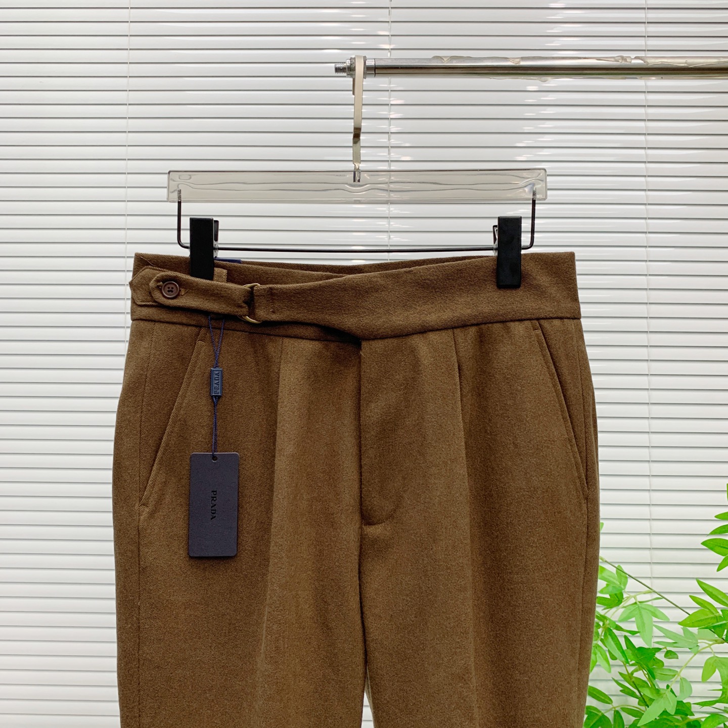 P普拉达🔥🔥毛呢西裤2025ss秋冬【新品】官网同步有售，男士高端商务休闲毛呢西裤，高端进口面料，带弹力