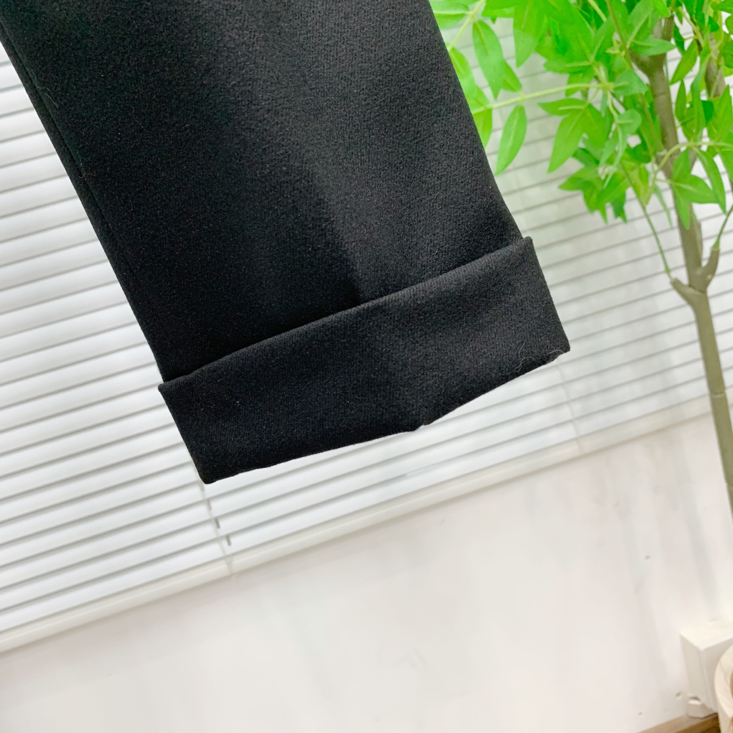 P普拉达🔥🔥毛呢西裤2025ss秋冬【新品】官网同步有售，男士高端商务休闲毛呢西裤，高端进口面料，带弹力