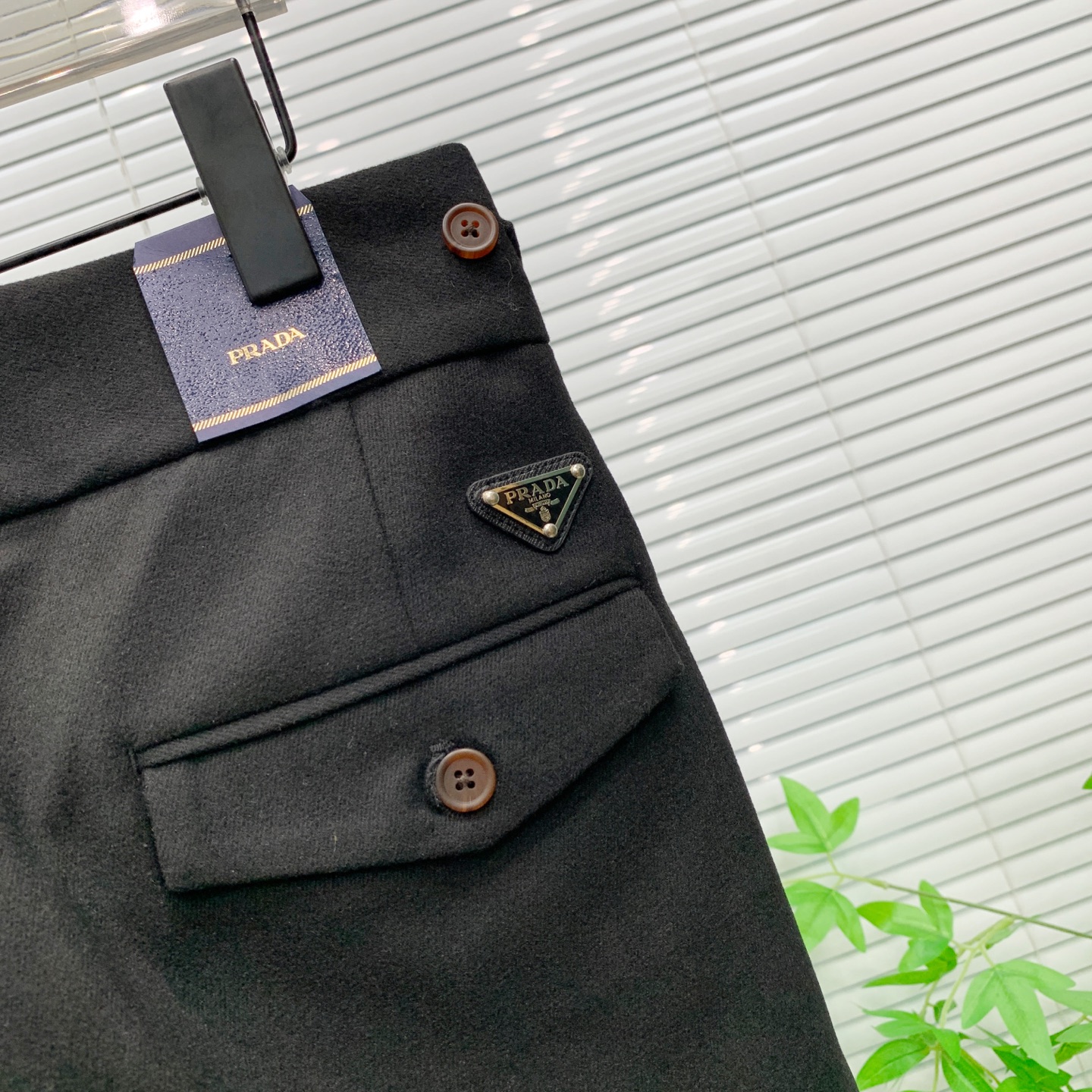 P普拉达🔥🔥毛呢西裤2025ss秋冬【新品】官网同步有售，男士高端商务休闲毛呢西裤，高端进口面料，带弹力