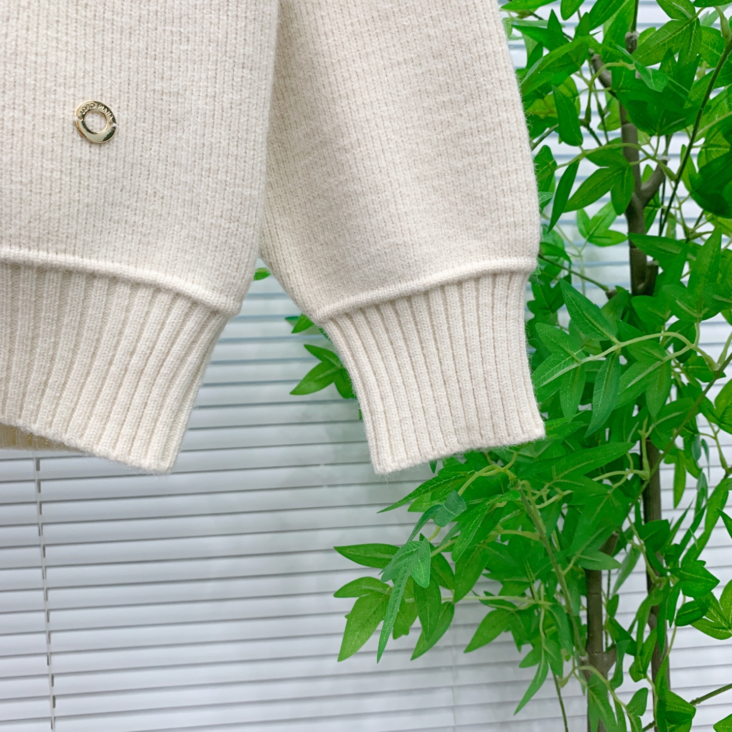 🌹LP🆕 【新品】秋冬新款针织羊毛开衫 高品质意大利进口羊毛混纺面料，高密度针织，时尚百搭毛衣，帅气十足