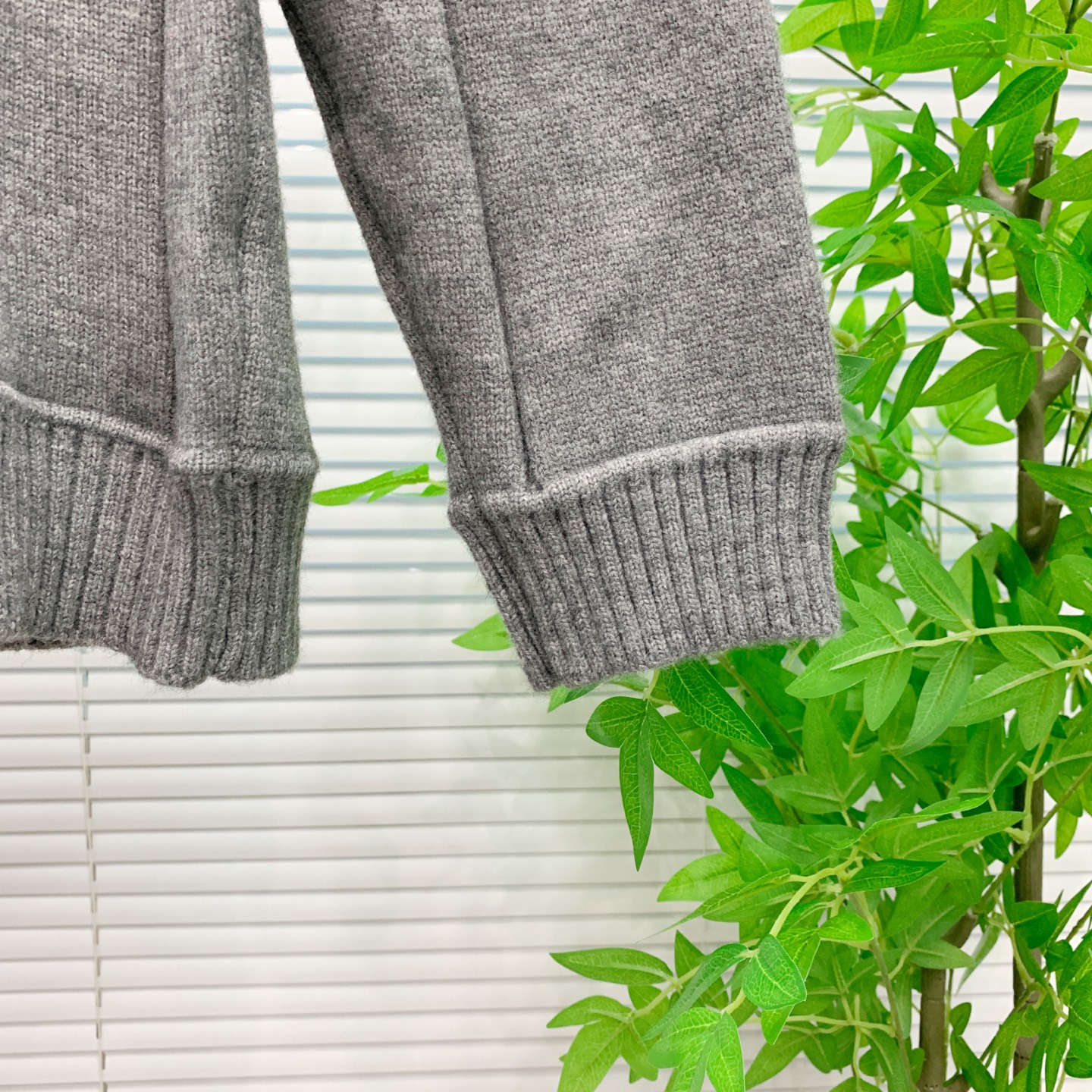 🌹LP🆕 【新品】秋冬新款针织羊毛开衫 高品质意大利进口羊毛混纺面料，高密度针织，时尚百搭毛衣，帅气十足