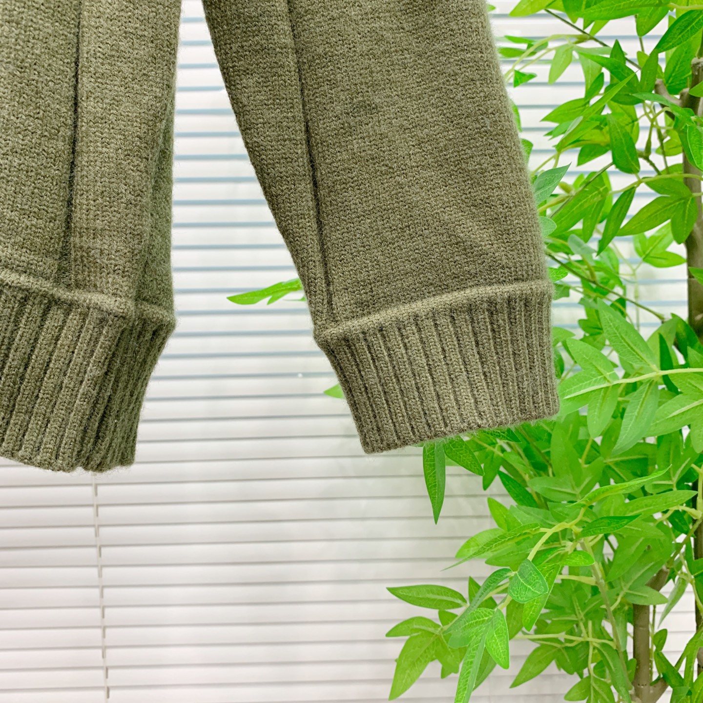 🌹LP🆕 【新品】秋冬新款针织羊毛开衫 高品质意大利进口羊毛混纺面料，高密度针织，时尚百搭毛衣，帅气十足