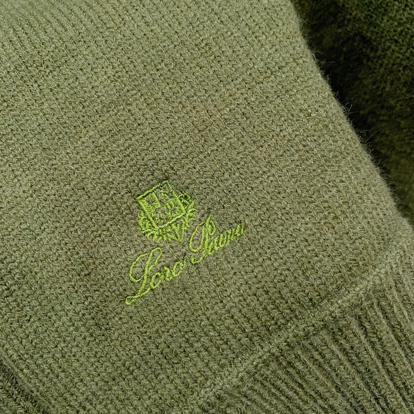 🌹LP🆕 【新品】秋冬新款针织羊毛开衫 高品质意大利进口羊毛混纺面料，高密度针织，时尚百搭毛衣，帅气十足