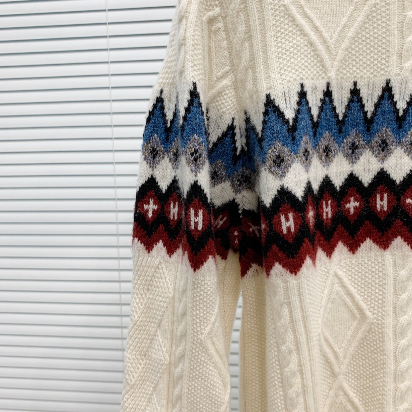 🌹LP🆕 纯羊毛2025【新品】秋冬新款针织羊毛开衫 高品质意大利进口羊毛混纺面料，高密度针织，时尚百搭