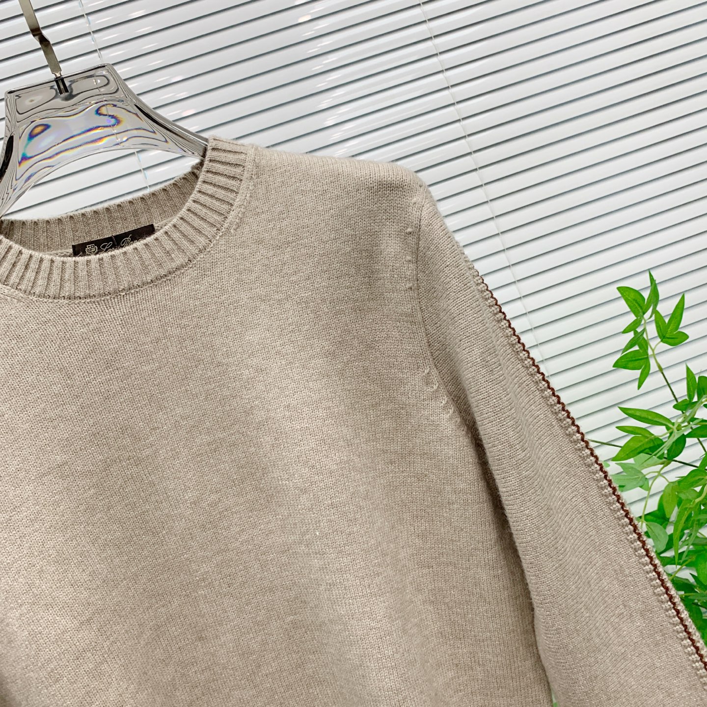 🌹LP🆕【新品】秋冬新款针织羊毛开衫 高品质意大利进口羊毛混纺面料，高密度针织，时尚百搭毛衣，帅气十足。