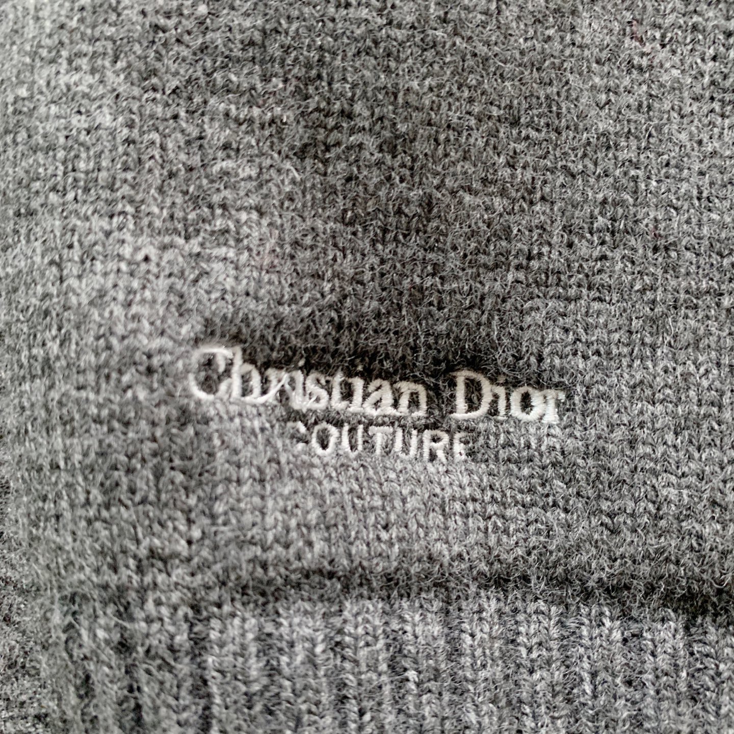 P迪奥2025【新品】秋冬新款针织羊毛开衫 高品质意大利进口羊毛混纺面料，高密度针织，时尚百搭毛衣，帅气