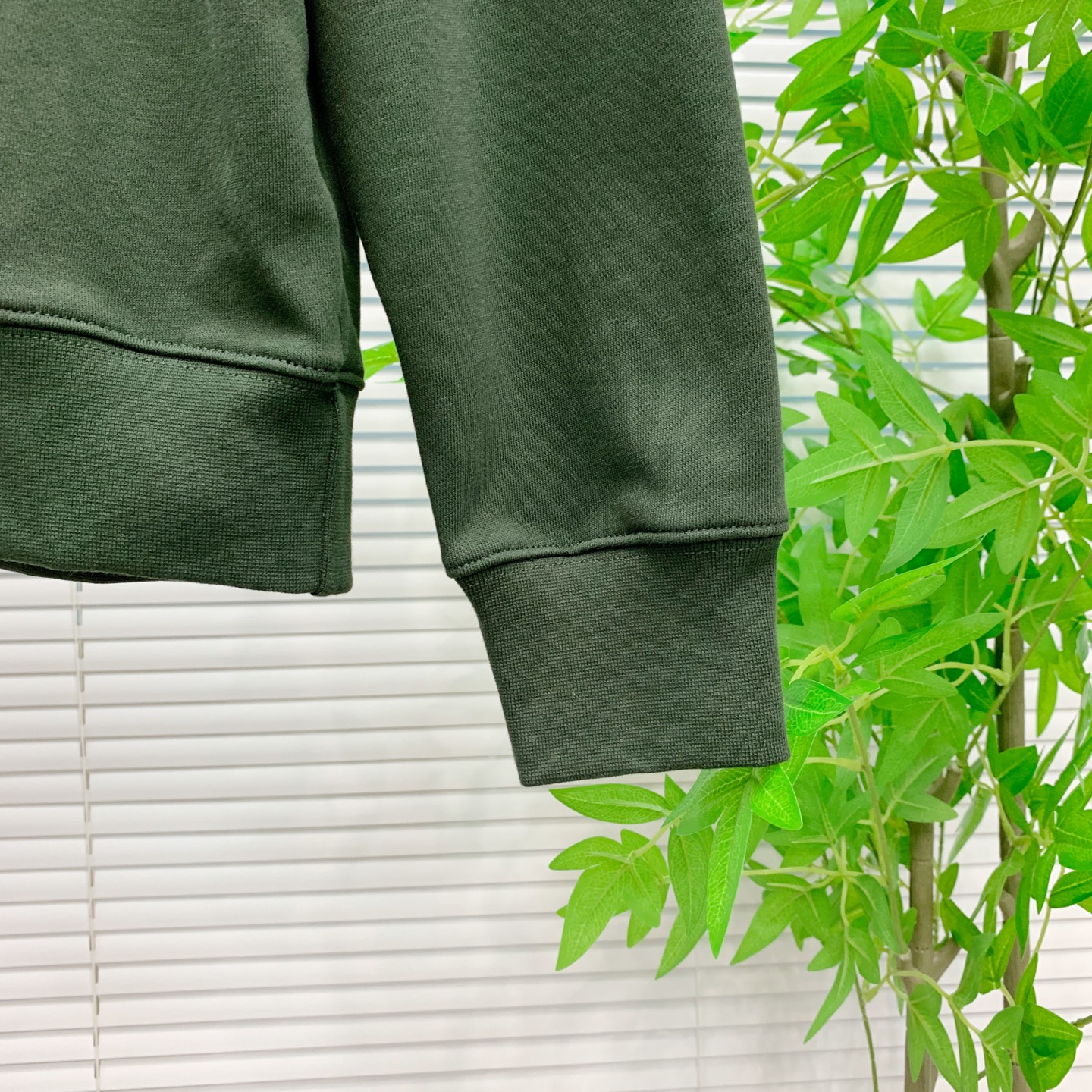 P迪奥25SS【新品】最新最顶级版本精美工艺圆领卫衣，最顶级的品质专柜原单套头衫，顶级制作工艺进口面料，