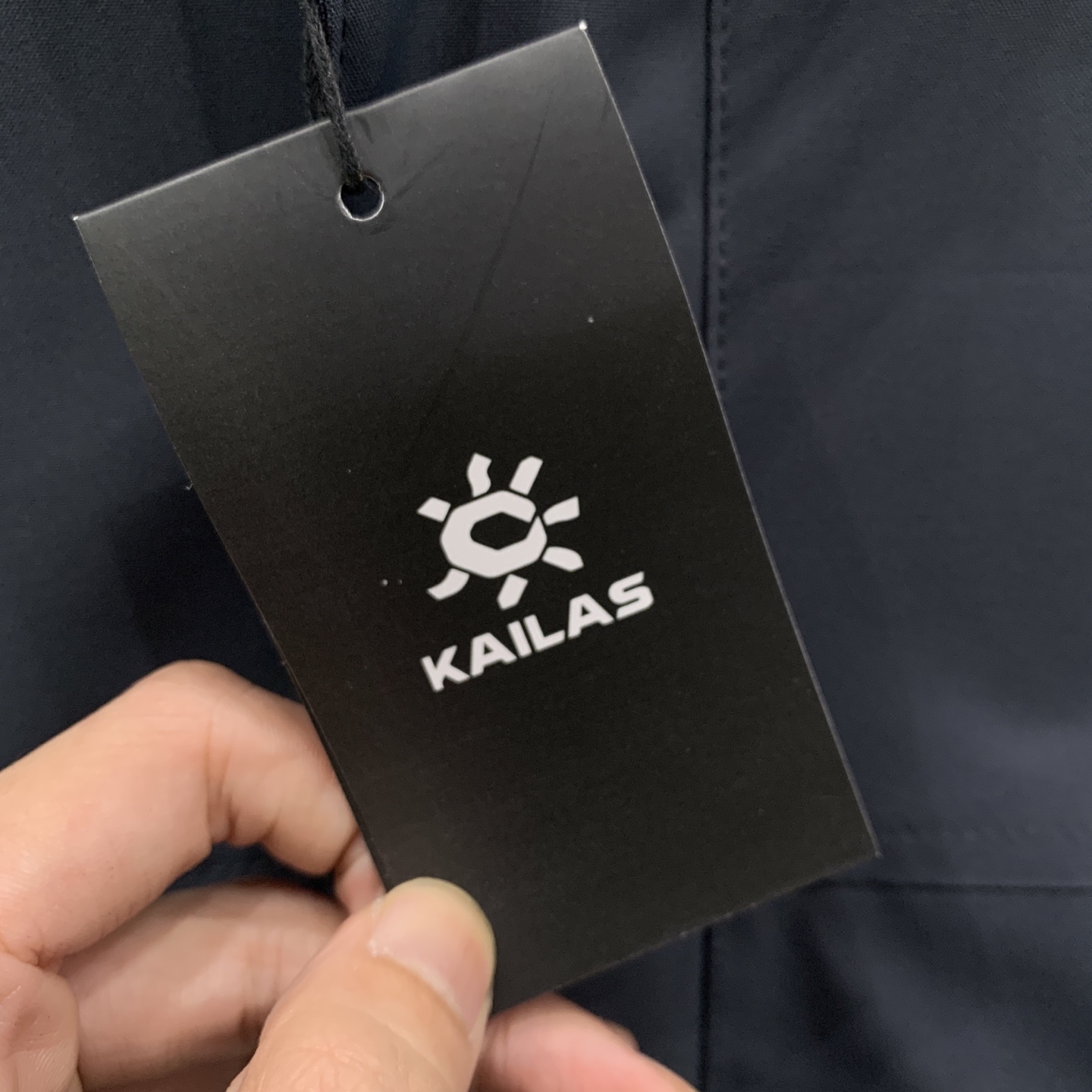 P凯乐石棉服25ss早秋【新品】秋冬专柜新款休闲棉服外套！超前卫设计风格 细腻舒适 穿着非常轻便不易起皱