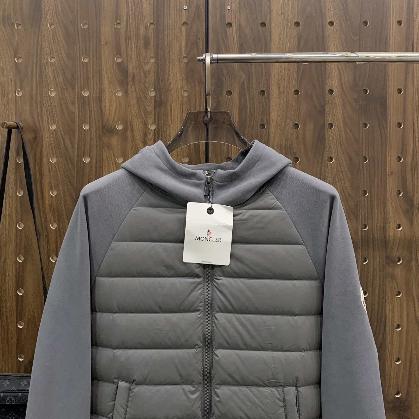 P蒙口25ss秋冬新款🆕鹅绒羽绒服原版1:1订制五金配件全进口原版定制 欢迎专柜对比 绝对的高品质 采用