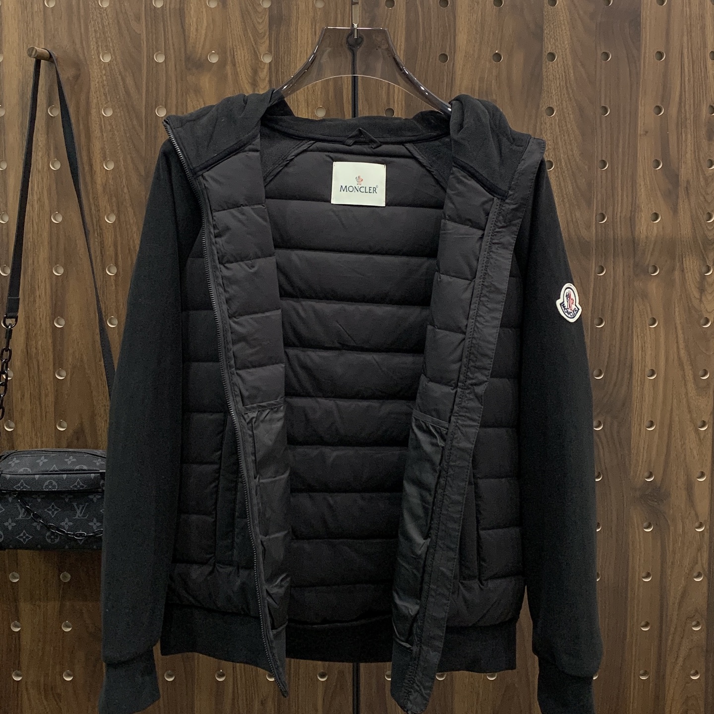 P蒙口25ss秋冬新款🆕鹅绒羽绒服原版1:1订制五金配件全进口原版定制 欢迎专柜对比 绝对的高品质 采用