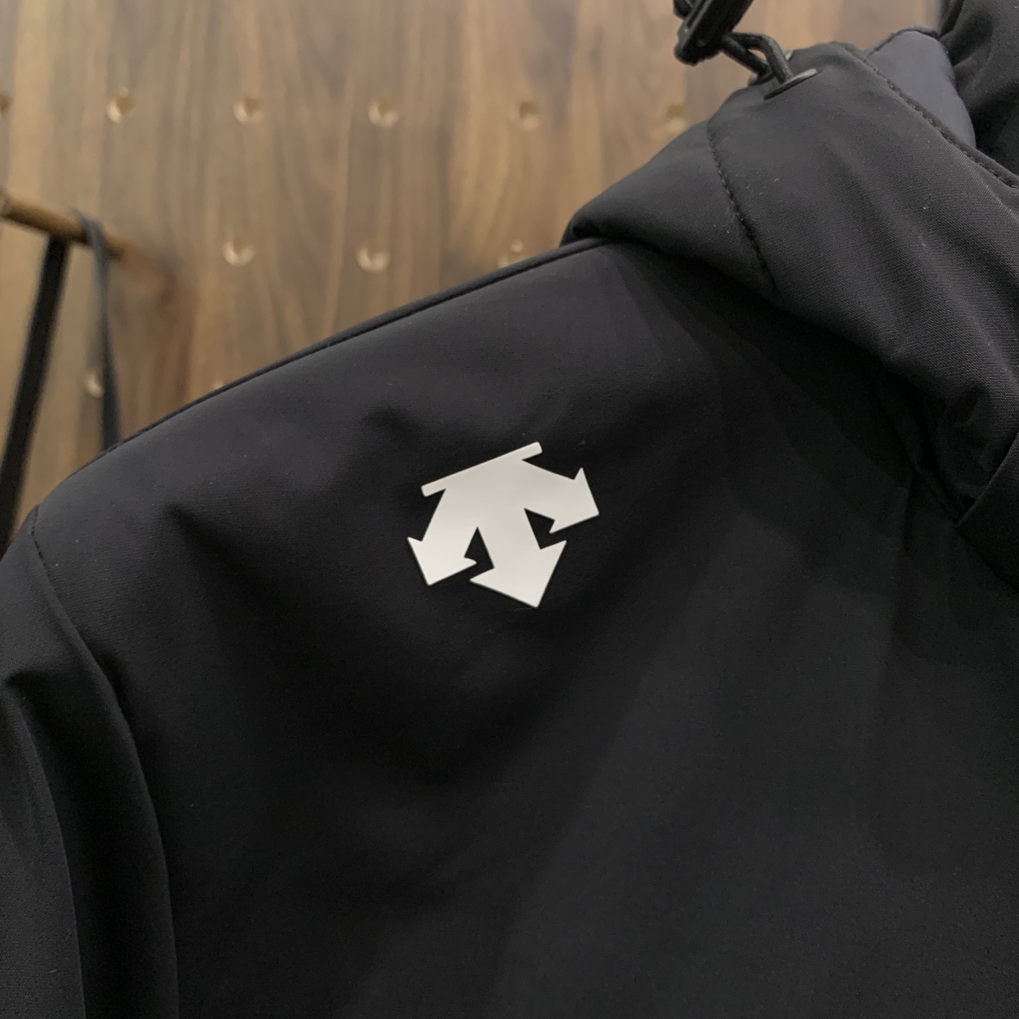 P迪桑特棉服25ss早秋【新品】秋冬专柜新款休闲棉服外套！超前卫设计风格 细腻舒适 穿着非常轻便不易起皱