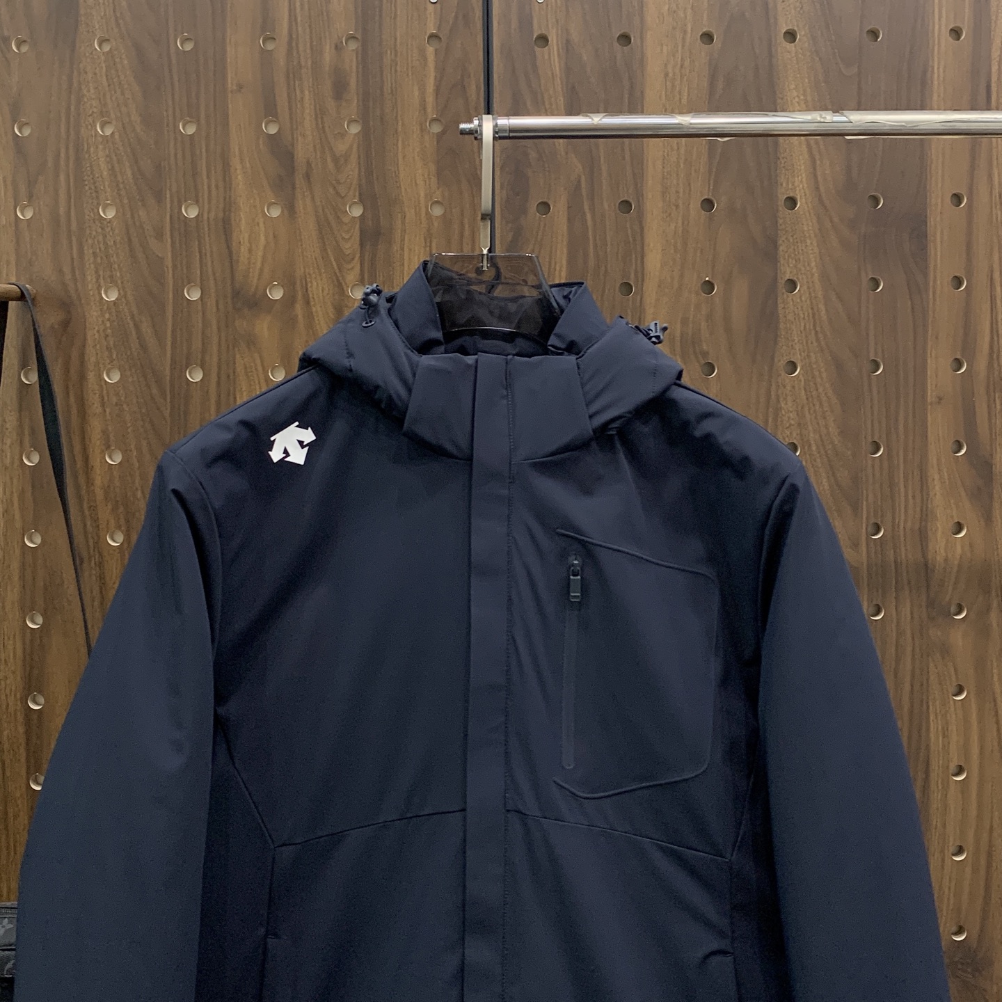 P迪桑特棉服25ss早秋【新品】秋冬专柜新款休闲棉服外套！超前卫设计风格 细腻舒适 穿着非常轻便不易起皱