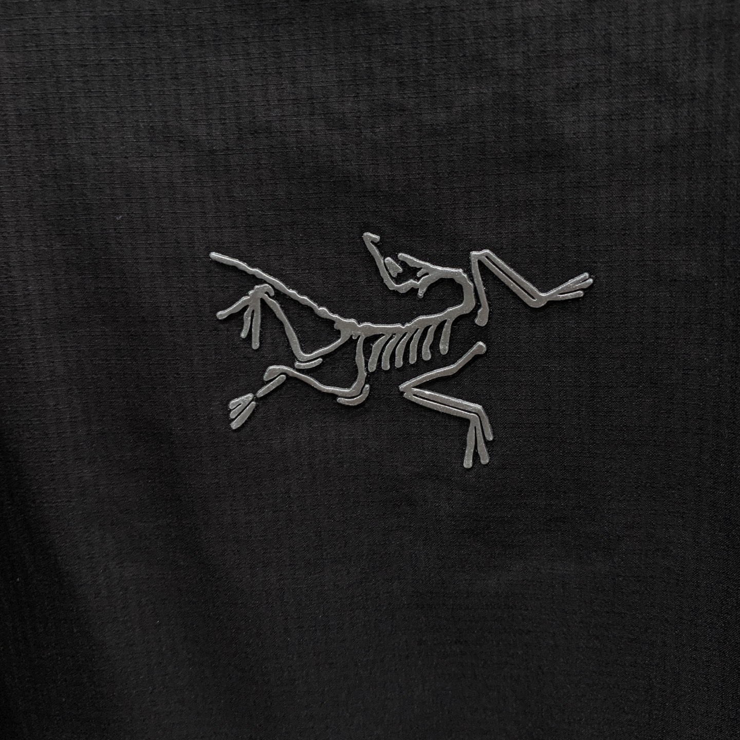 P始祖鸟棉服25ss早秋【新品】秋冬专柜新款休闲棉服外套！超前卫设计风格 细腻舒适 穿着非常轻便不易起皱