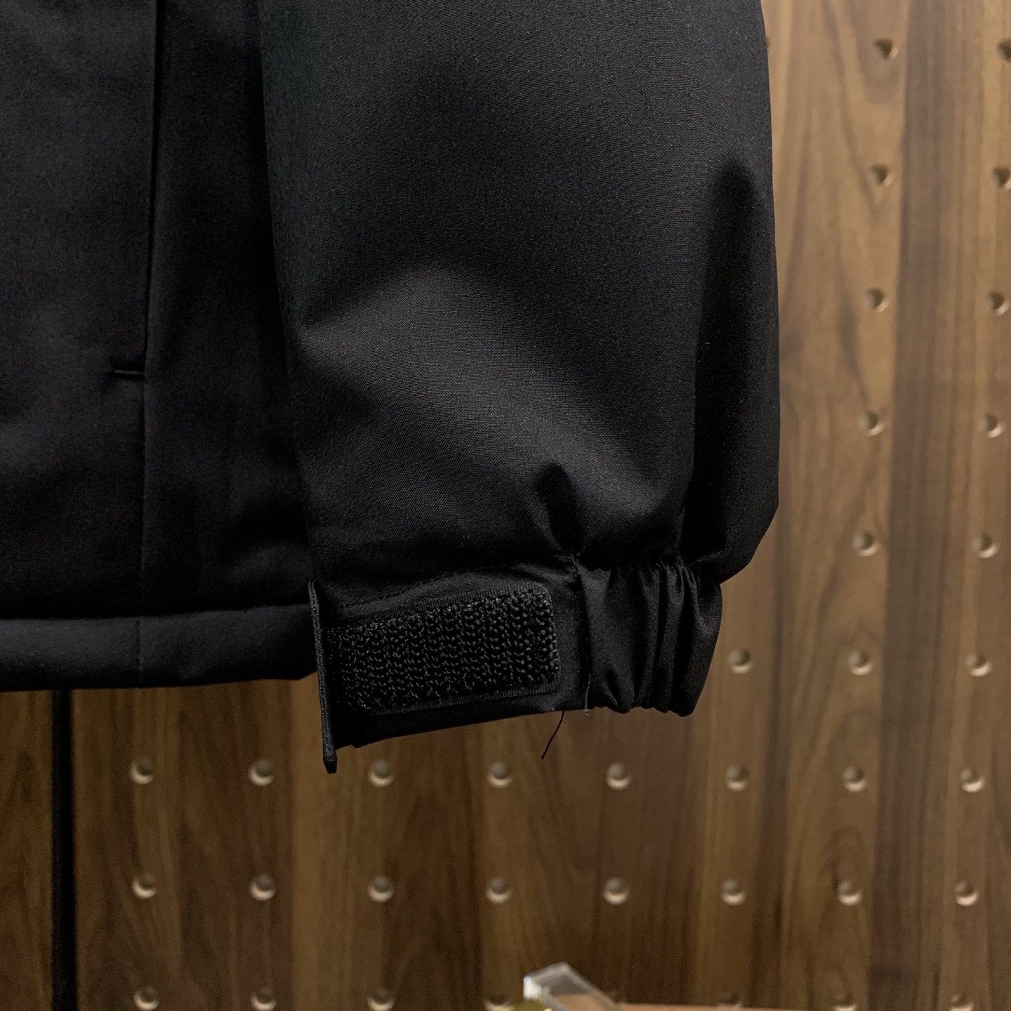 P凯乐石棉服25ss早秋【新品】秋冬专柜新款休闲棉服外套！超前卫设计风格 细腻舒适 穿着非常轻便不易起皱