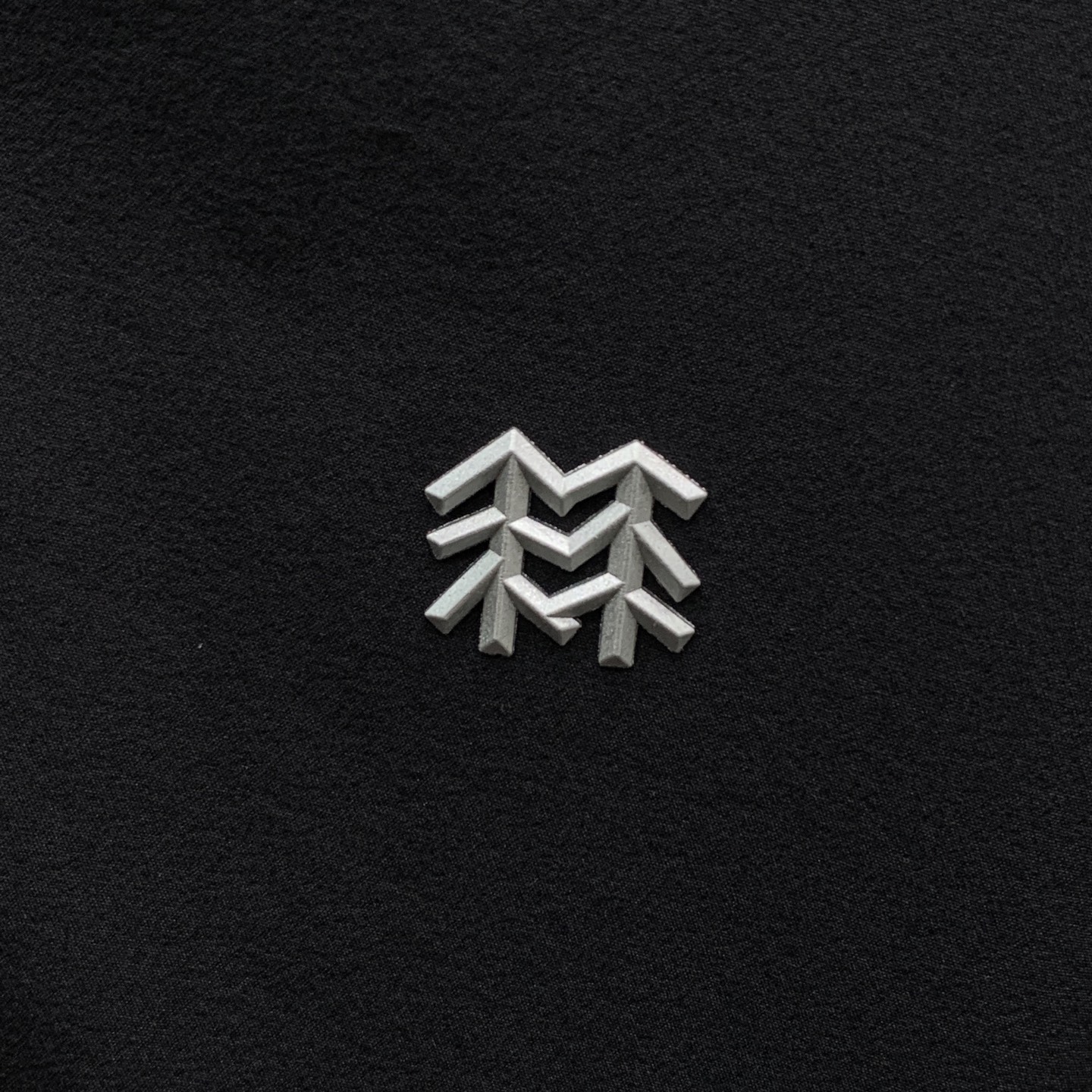 P可隆棉服25ss早秋【新品】秋冬专柜新款休闲棉服外套！超前卫设计风格 细腻舒适 穿着非常轻便不易起皱。