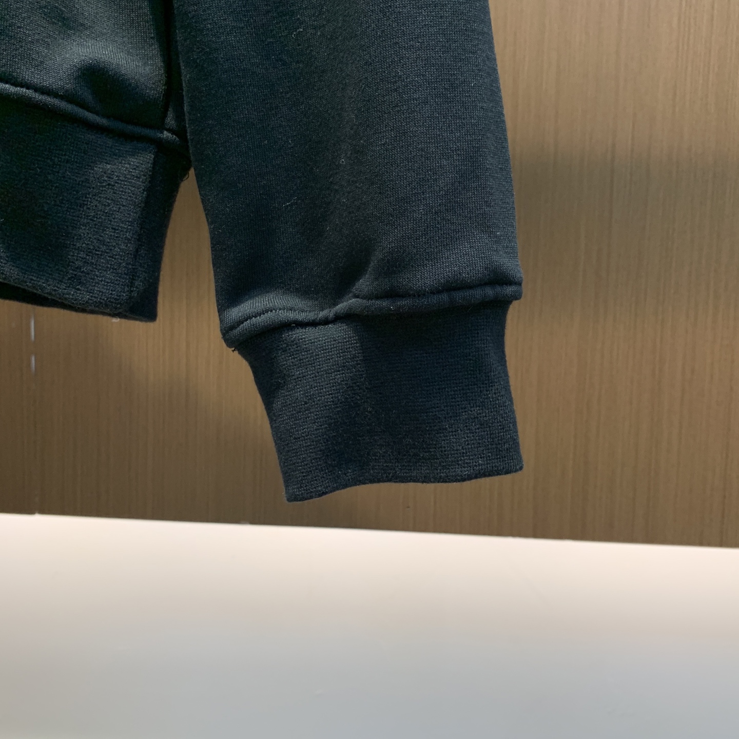 🌾 LV 25SS【新品】最新最顶级版本精美工艺圆领卫衣，最顶级的品质专柜原单套头衫，顶级制作工艺进口面