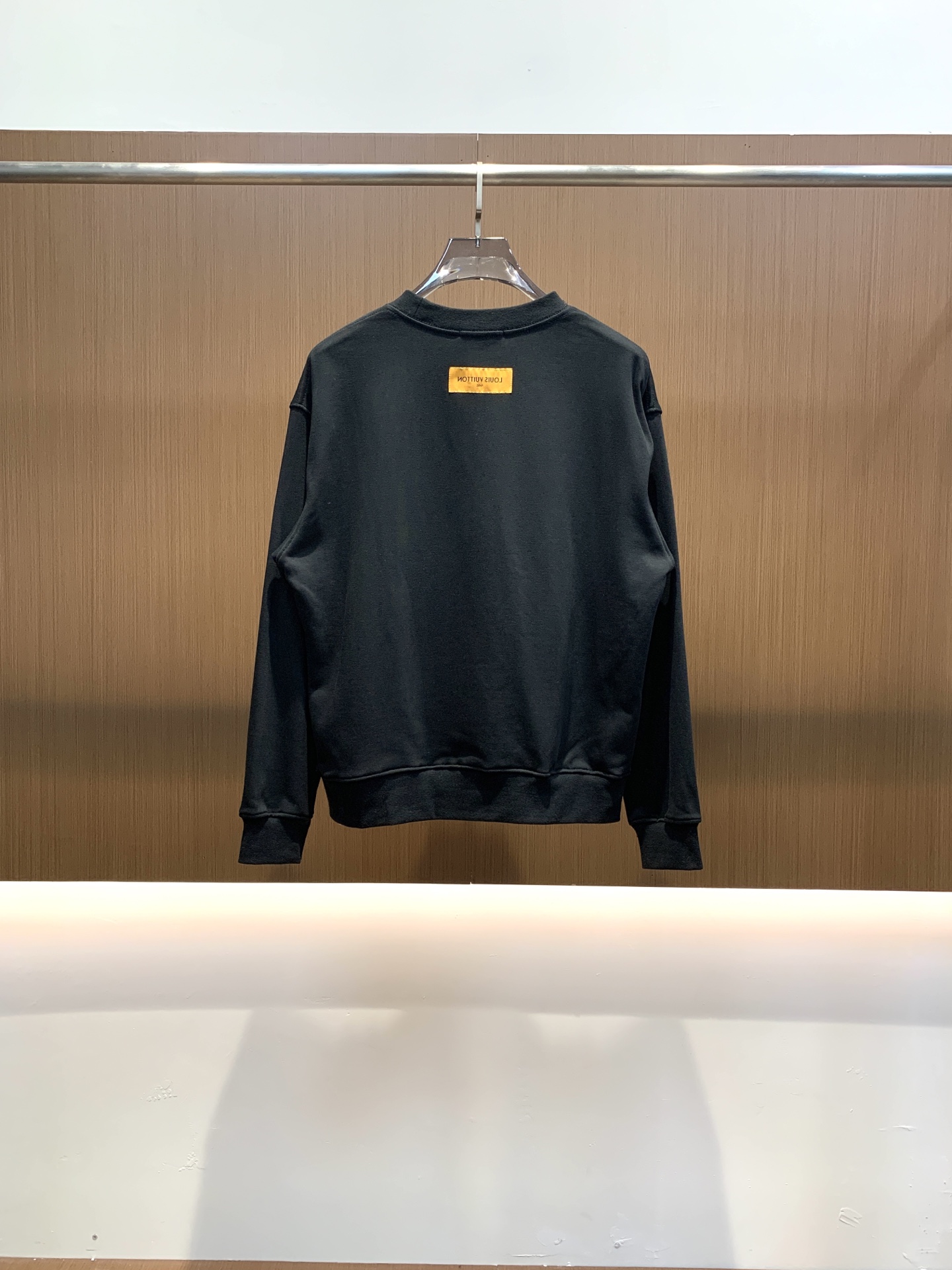 🌾 LV 25SS【新品】最新最顶级版本精美工艺圆领卫衣，最顶级的品质专柜原单套头衫，顶级制作工艺进口面