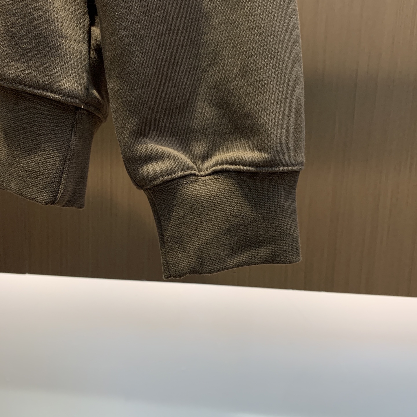 🌾 LV 25SS【新品】最新最顶级版本精美工艺圆领卫衣，最顶级的品质专柜原单套头衫，顶级制作工艺进口面