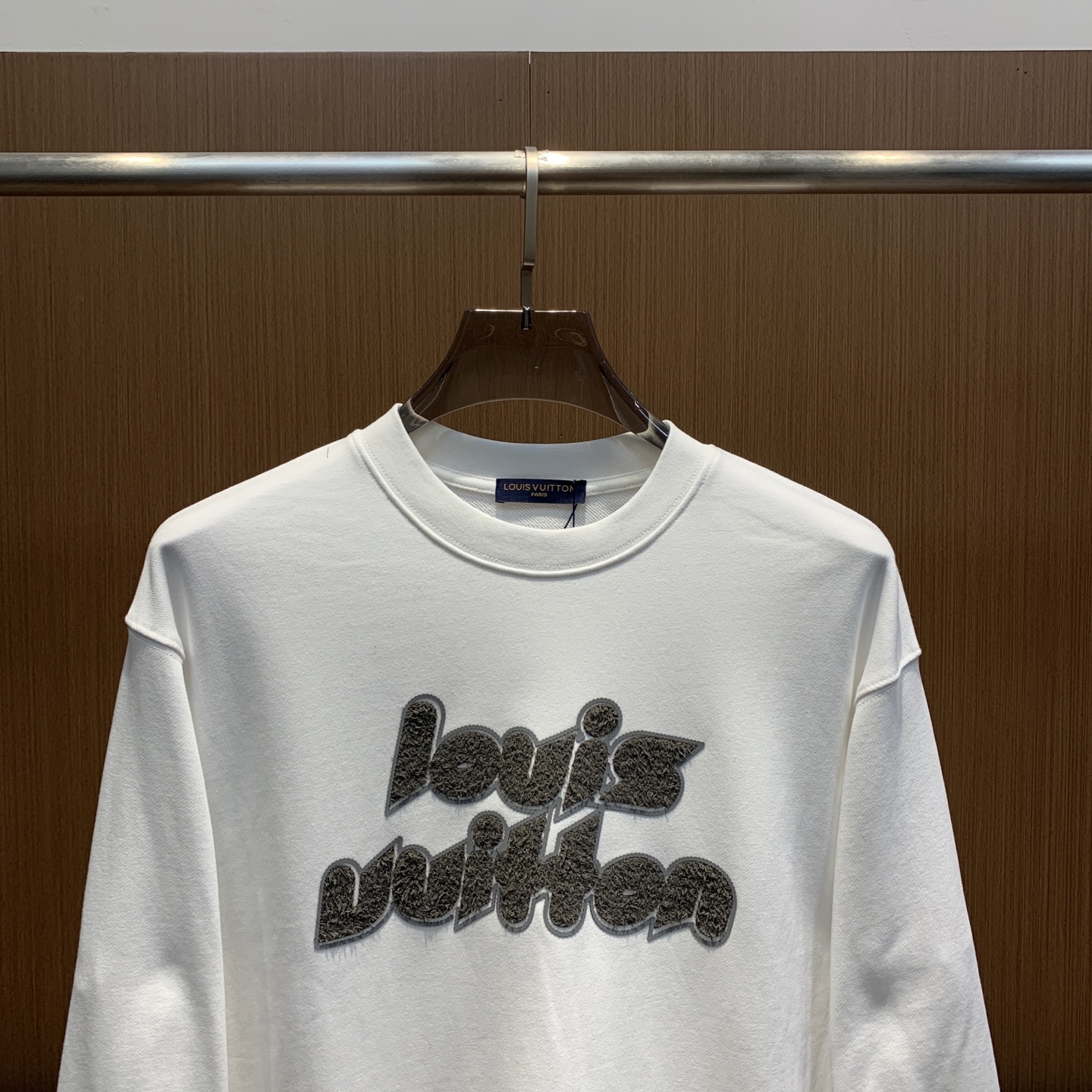 🌾 LV 25SS【新品】最新最顶级版本精美工艺圆领卫衣，最顶级的品质专柜原单套头衫，顶级制作工艺进口面