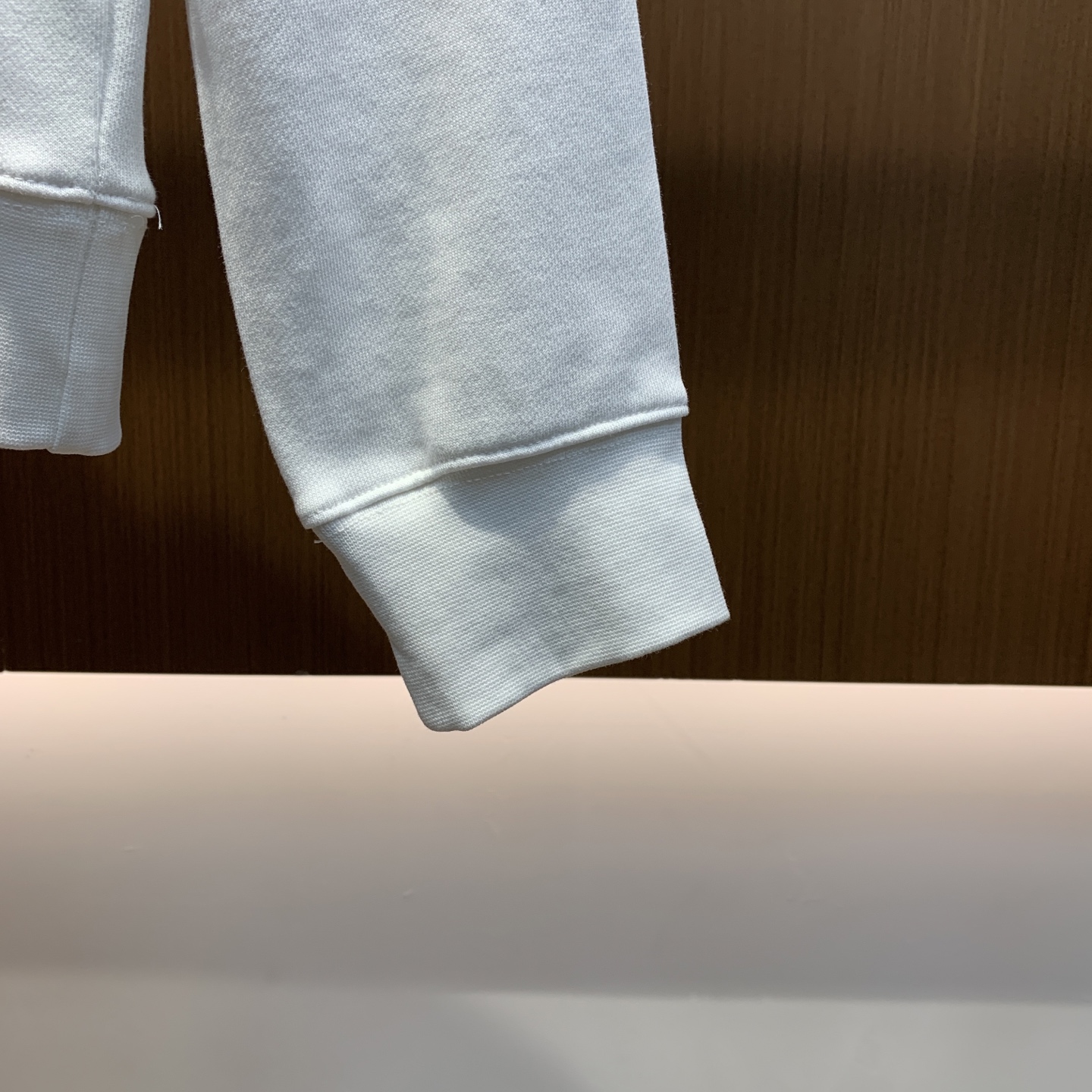 🌾 LV 25SS【新品】最新最顶级版本精美工艺圆领卫衣，最顶级的品质专柜原单套头衫，顶级制作工艺进口面