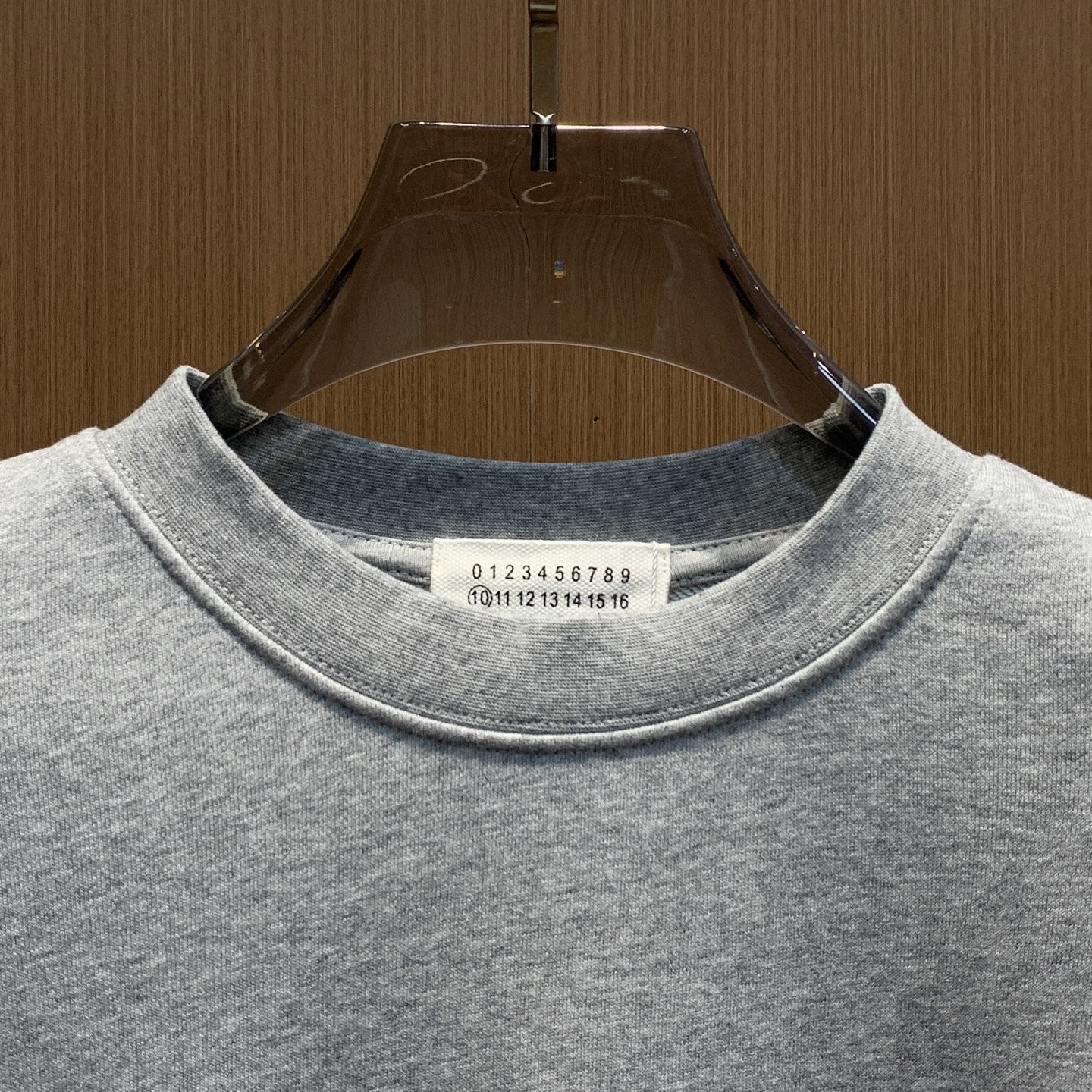 🌾马吉拉25SS【新品】最新最顶级版本精美工艺圆领卫衣，最顶级的品质专柜原单套头衫，顶级制作工艺进口面料