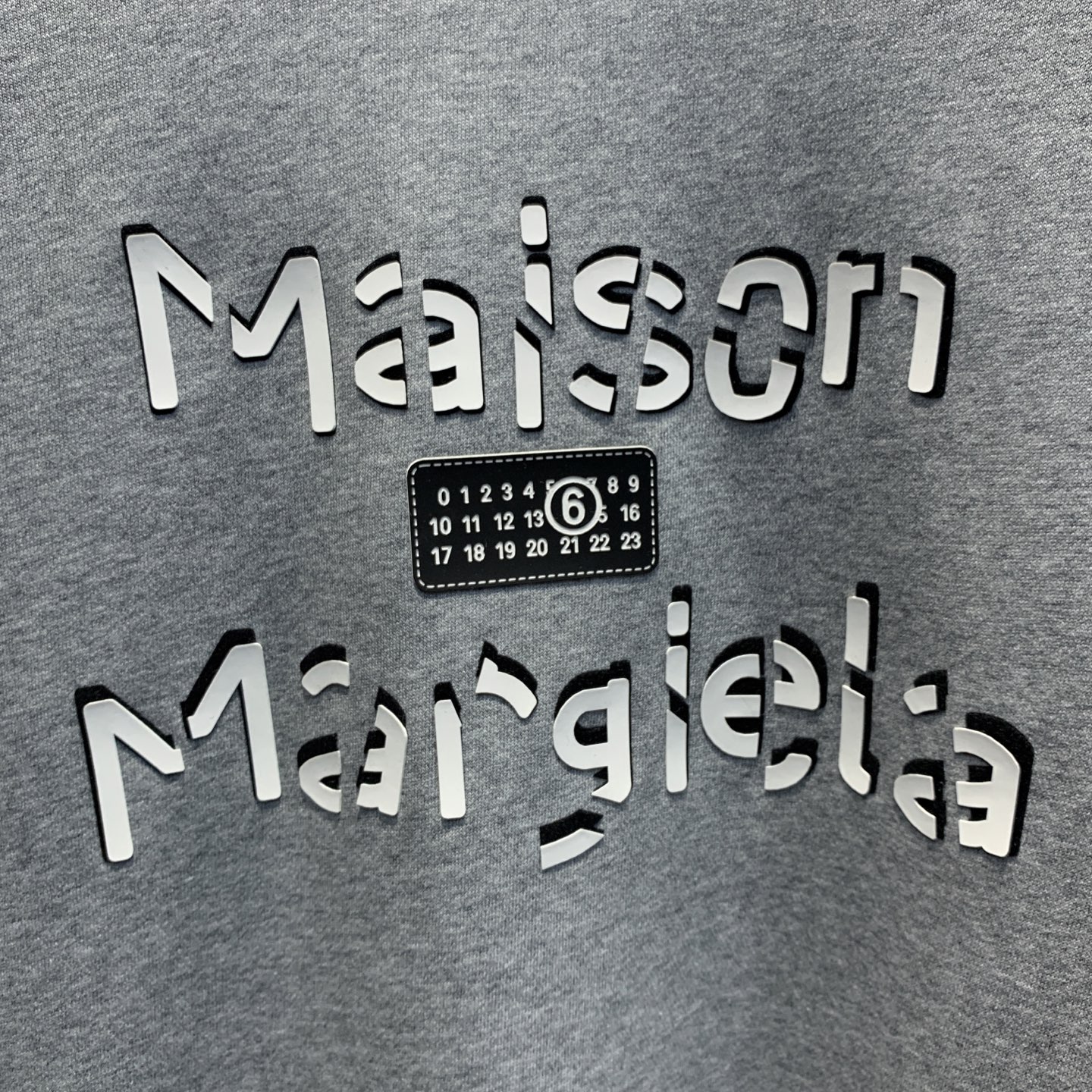 🌾马吉拉25SS【新品】最新最顶级版本精美工艺圆领卫衣，最顶级的品质专柜原单套头衫，顶级制作工艺进口面料