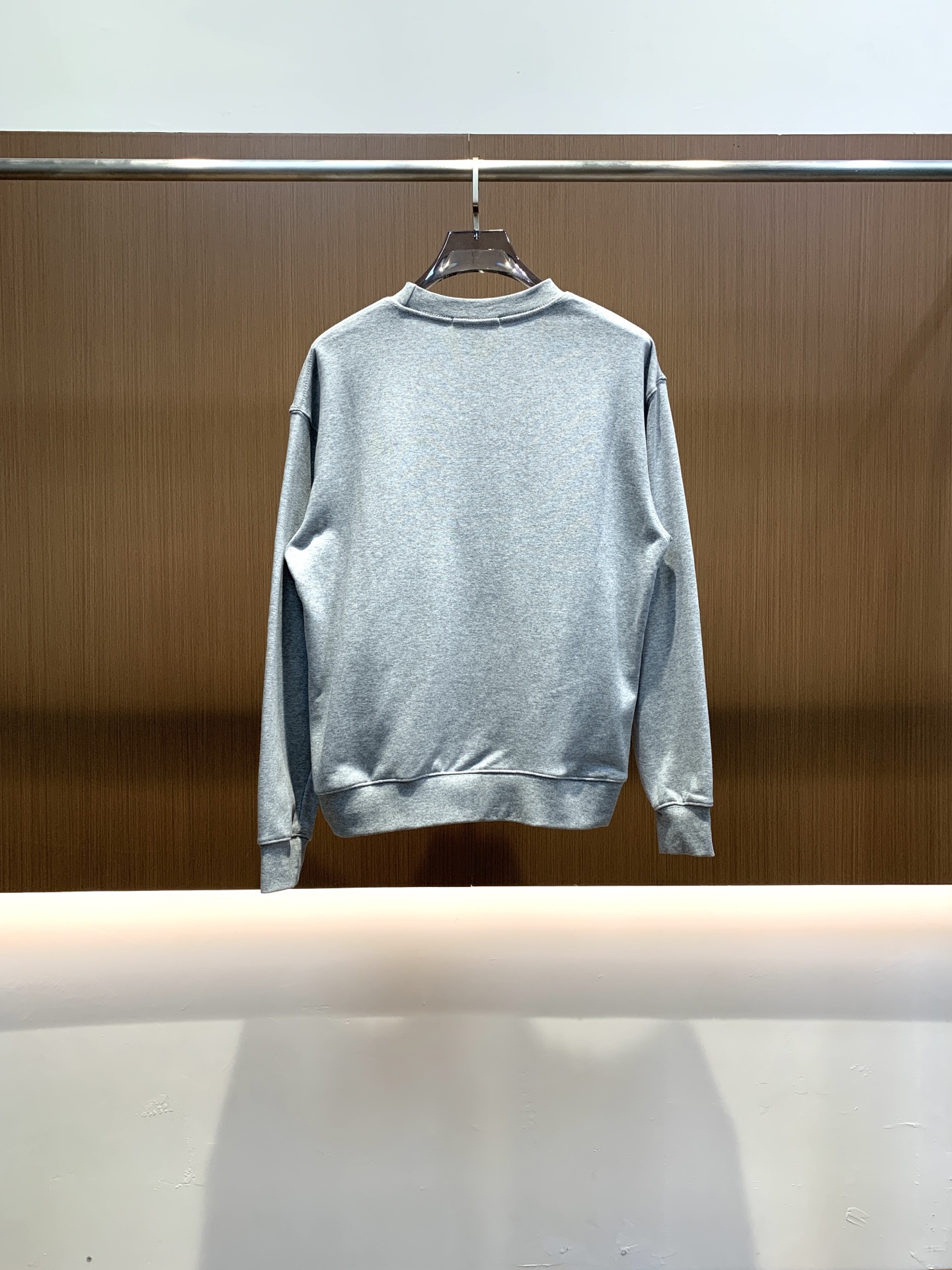 🌾马吉拉25SS【新品】最新最顶级版本精美工艺圆领卫衣，最顶级的品质专柜原单套头衫，顶级制作工艺进口面料