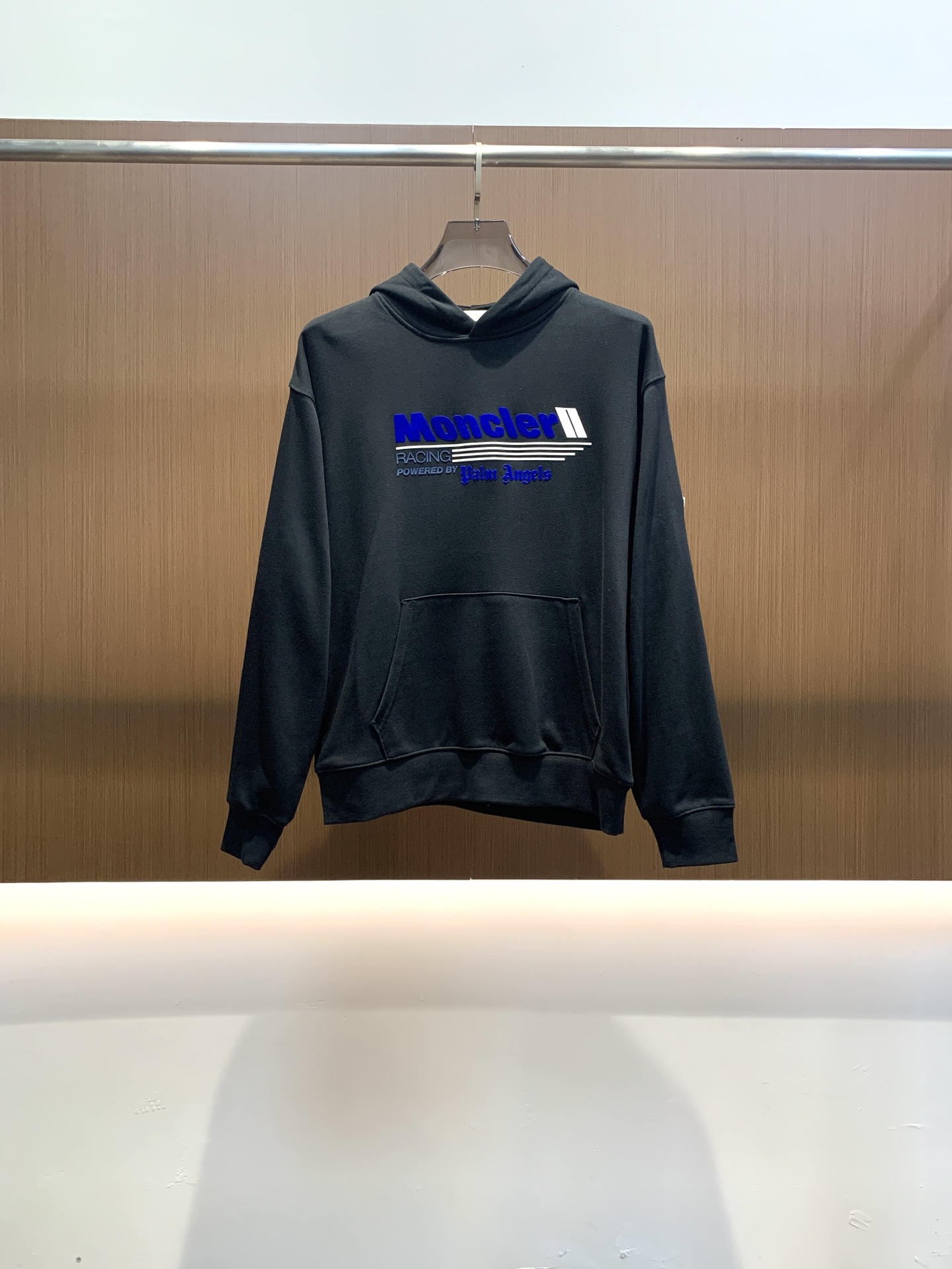 🌾蒙口25SS【新品】最新最顶级版本精美工艺连帽卫衣，最顶级的品质专柜原单套头衫，顶级制作工艺进口面料，