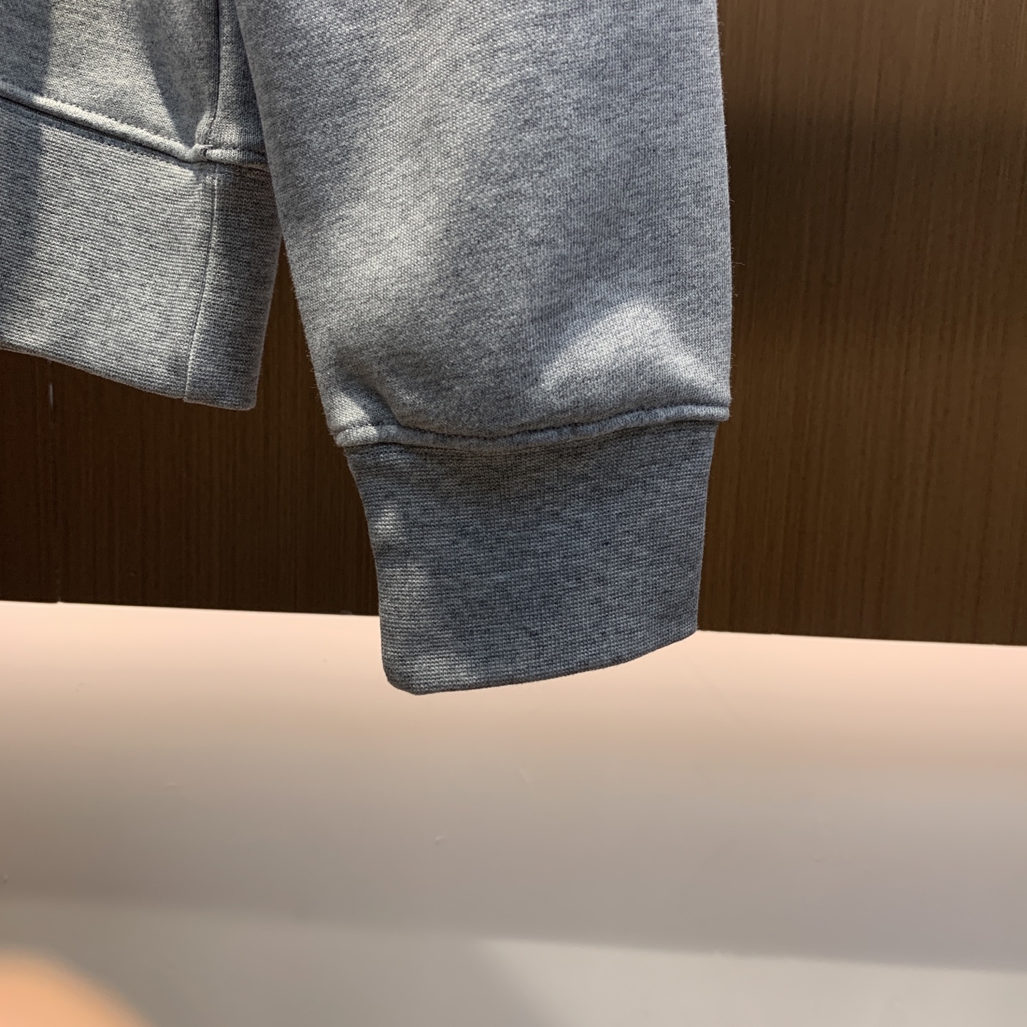 🌾蒙口25SS【新品】最新最顶级版本精美工艺连帽卫衣，最顶级的品质专柜原单套头衫，顶级制作工艺进口面料，