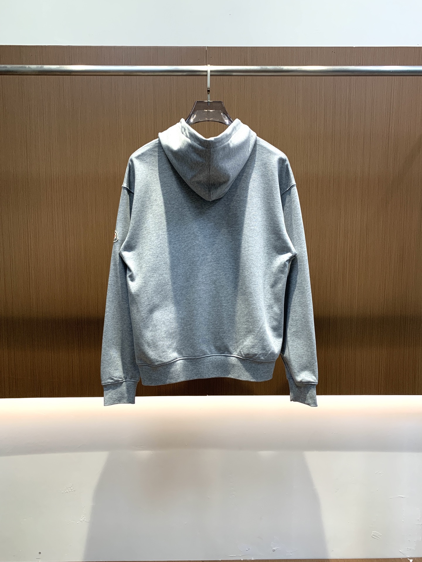 🌾蒙口25SS【新品】最新最顶级版本精美工艺连帽卫衣，最顶级的品质专柜原单套头衫，顶级制作工艺进口面料，