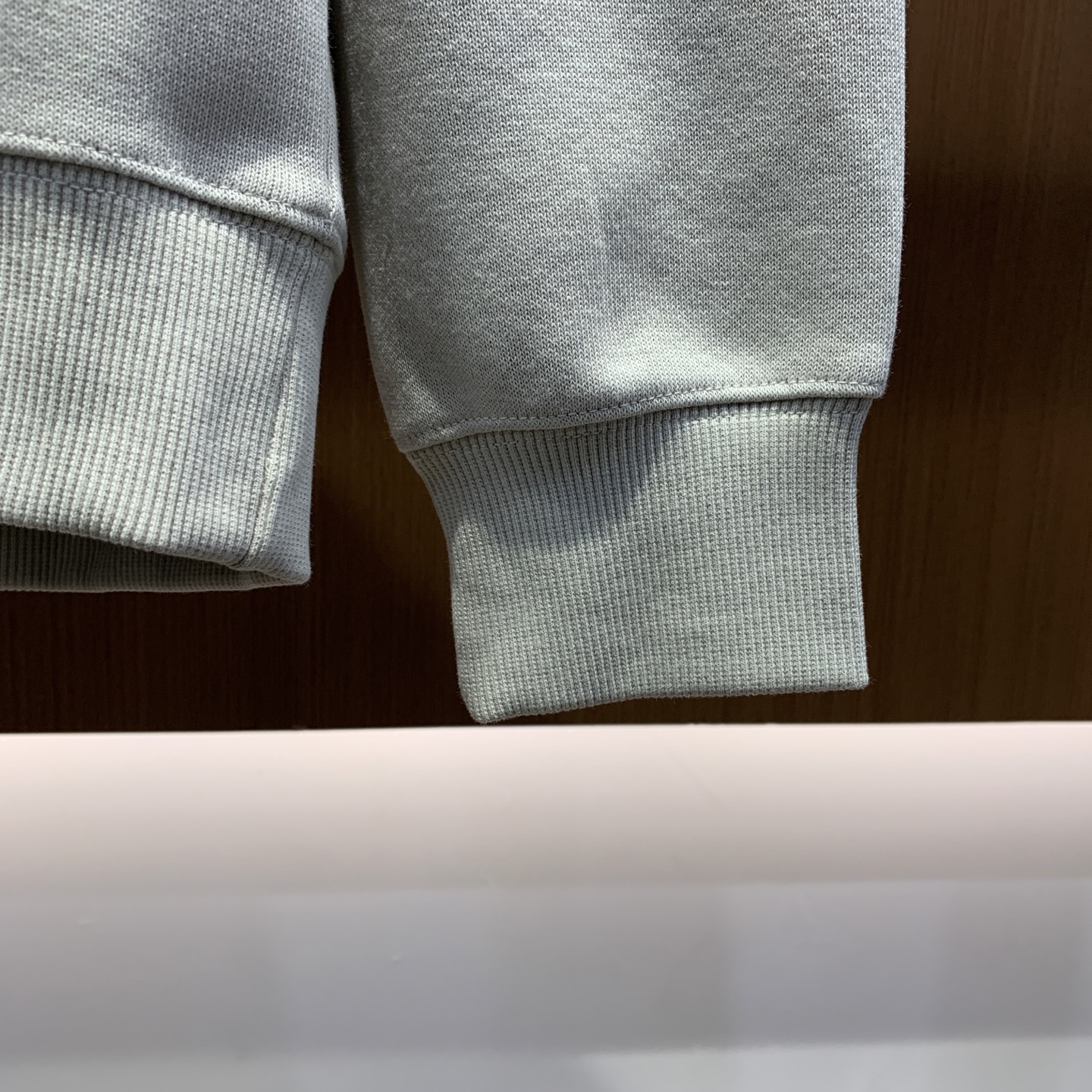 🌾芬迪25SS【新品】最新最顶级版本精美工艺连帽卫衣，最顶级的品质专柜原单套头衫，顶级制作工艺进口面料，