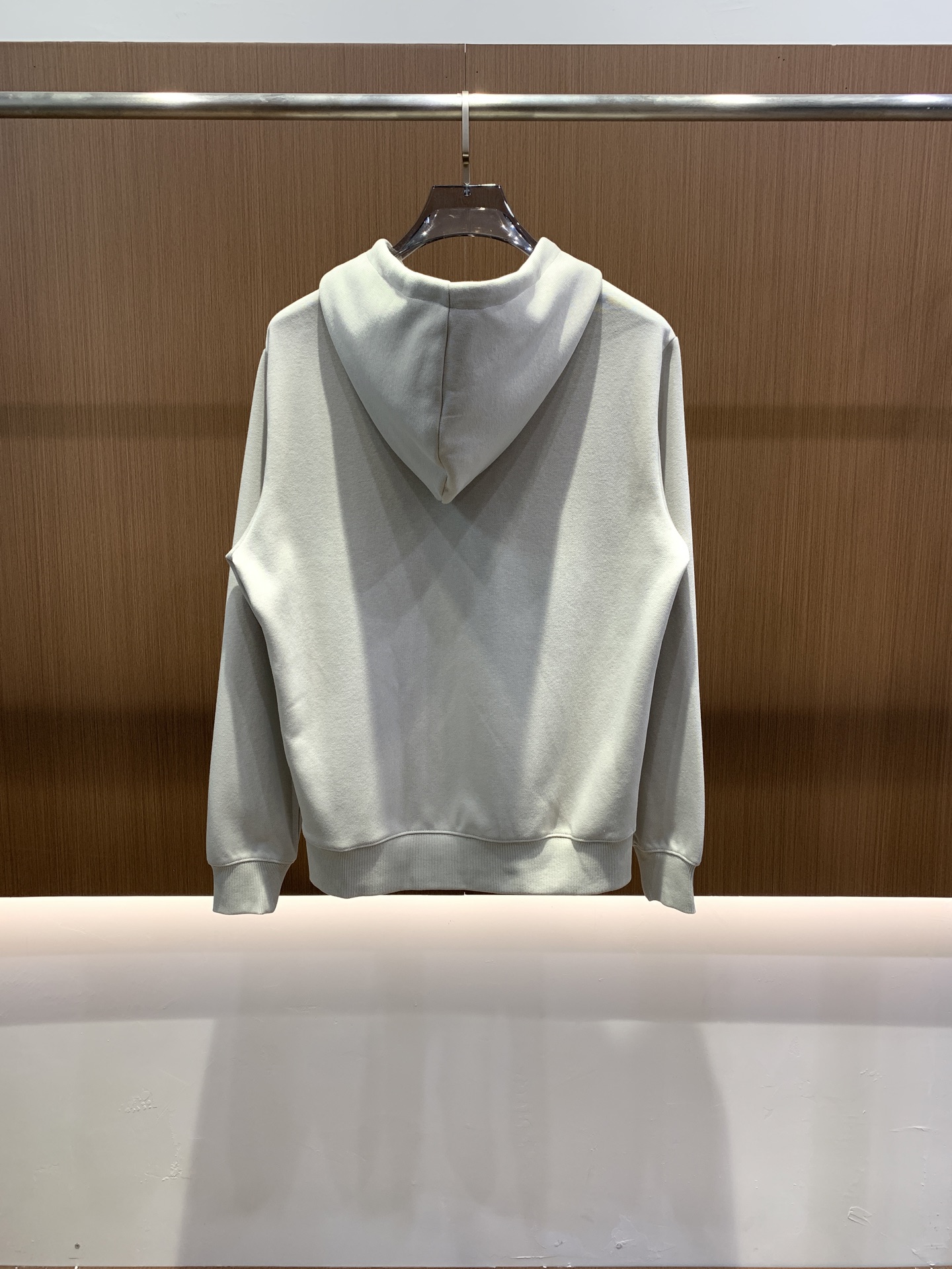 🌾芬迪25SS【新品】最新最顶级版本精美工艺连帽卫衣，最顶级的品质专柜原单套头衫，顶级制作工艺进口面料，