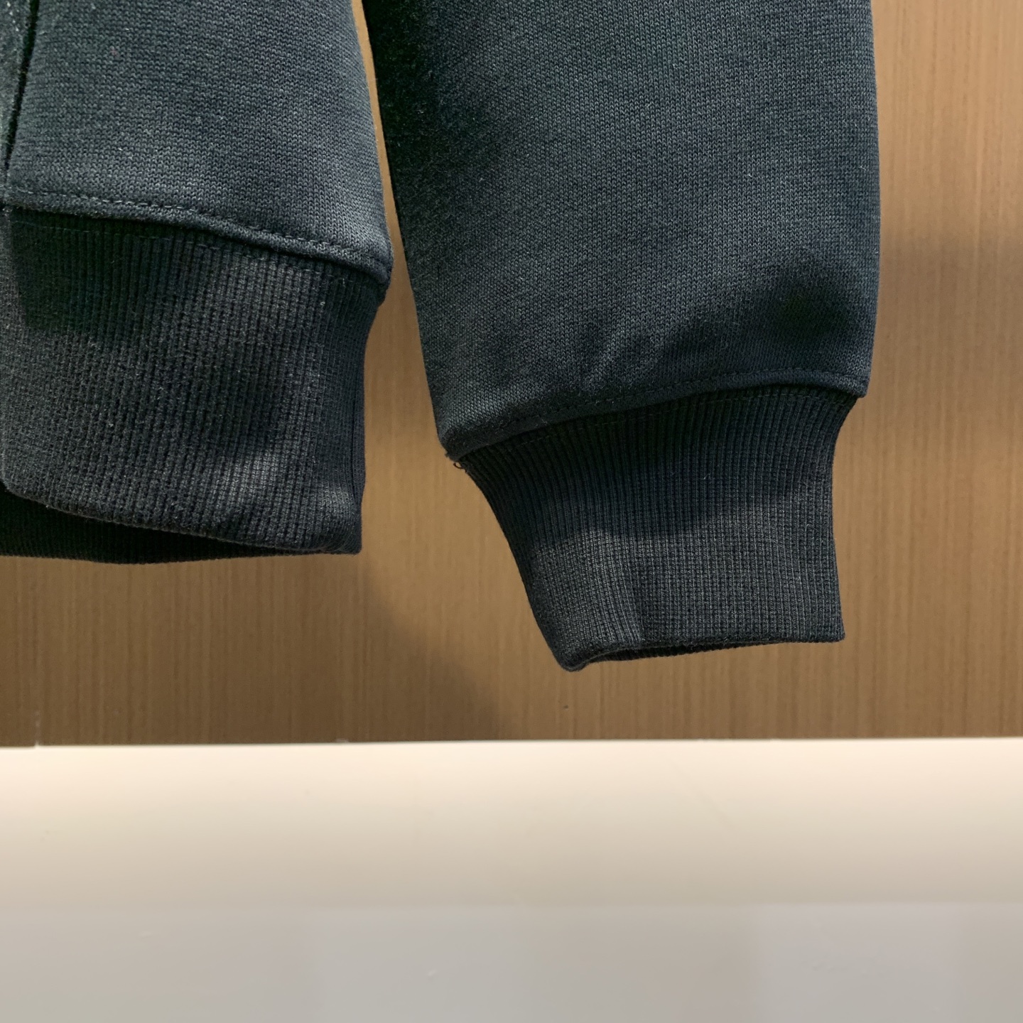 🌾芬迪25SS【新品】最新最顶级版本精美工艺连帽卫衣，最顶级的品质专柜原单套头衫，顶级制作工艺进口面料，