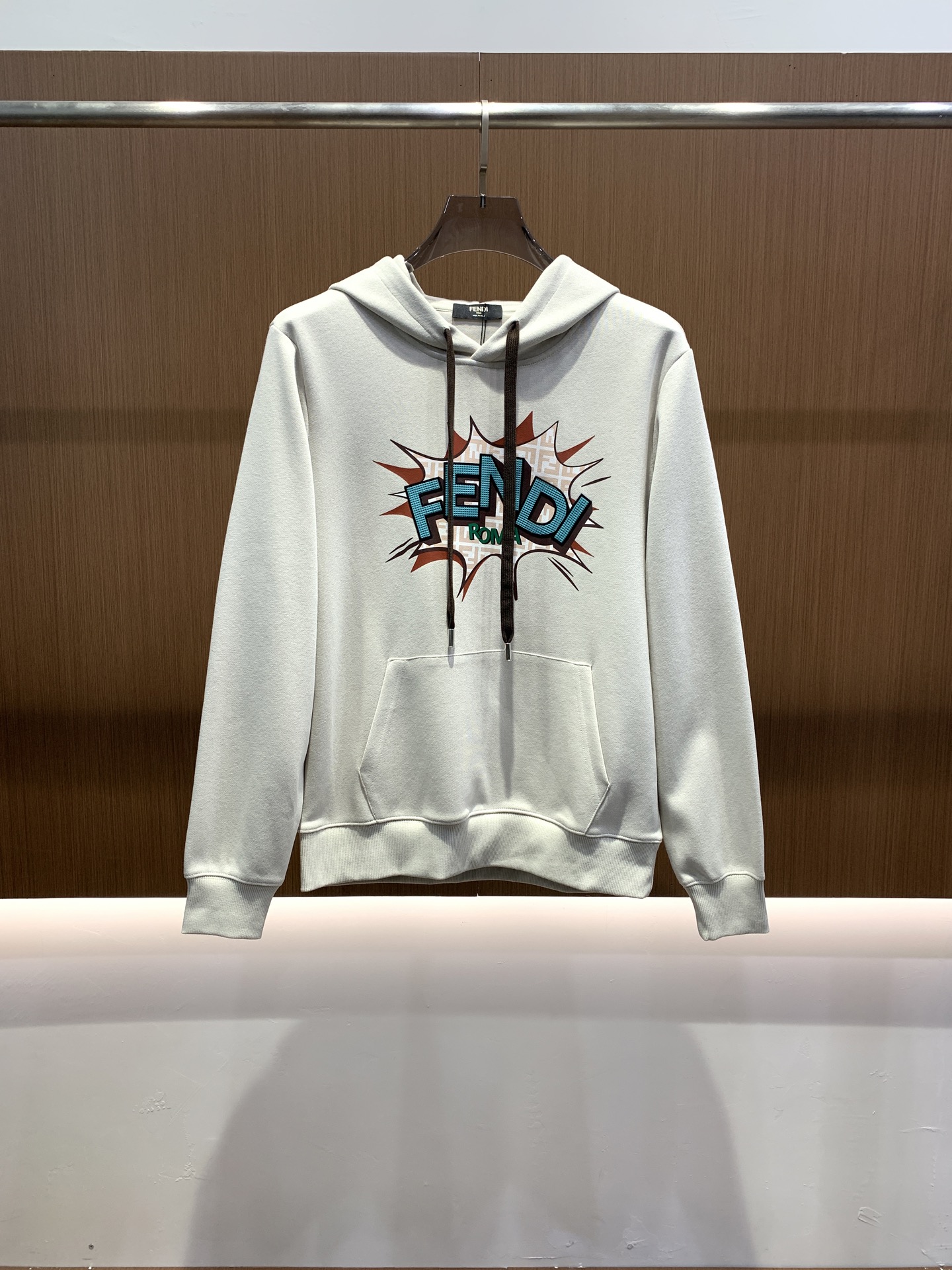 🌾芬迪25SS【新品】最新最顶级版本精美工艺连帽卫衣，最顶级的品质专柜原单套头衫，顶级制作工艺进口面料，