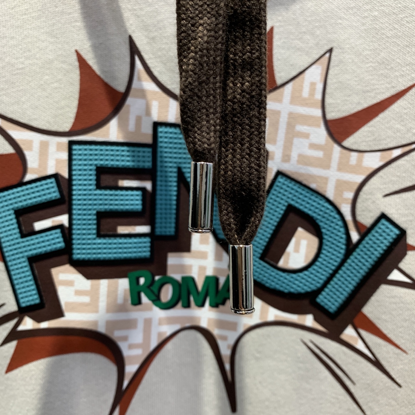 🌾芬迪25SS【新品】最新最顶级版本精美工艺连帽卫衣，最顶级的品质专柜原单套头衫，顶级制作工艺进口面料，